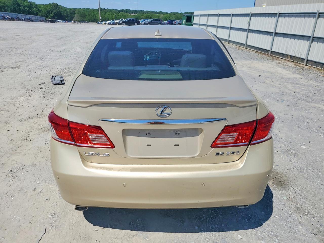 2012 Lexus Es 350 Beige vin: JTHBK1EGXC2495085