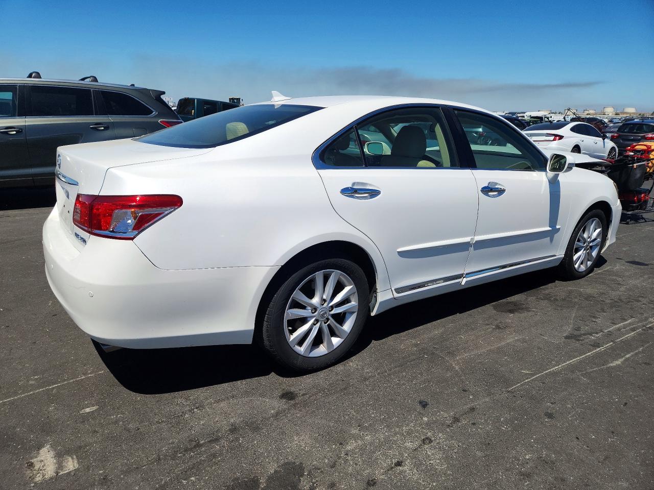 2012 Lexus Es 350 White vin: JTHBK1EGXC2507140