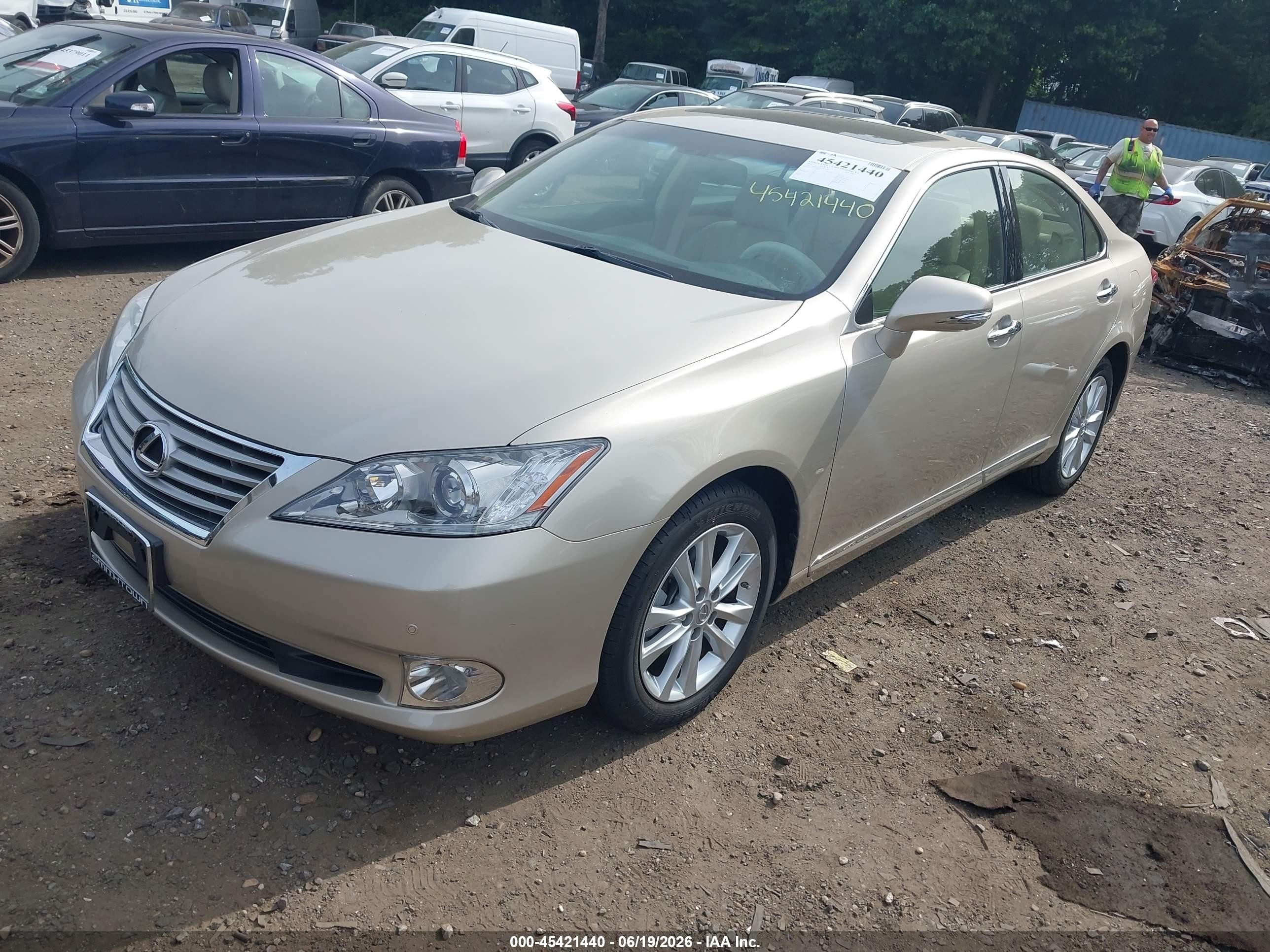 2012 Lexus Es 350 Beige vin: JTHBK1EGXC2510376