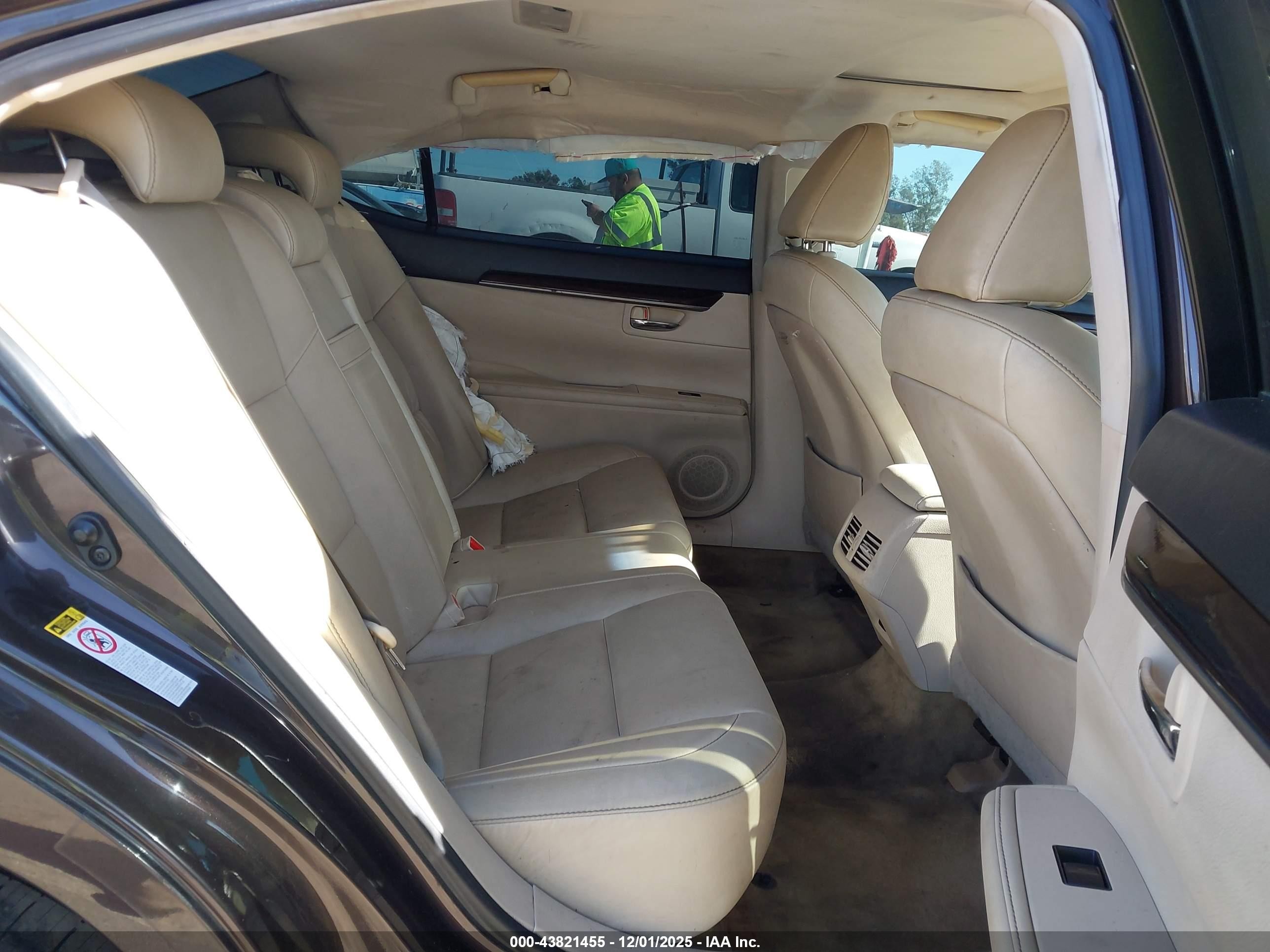 2013 Lexus Es 350   Brown vin: JTHBK1GG0D2017627