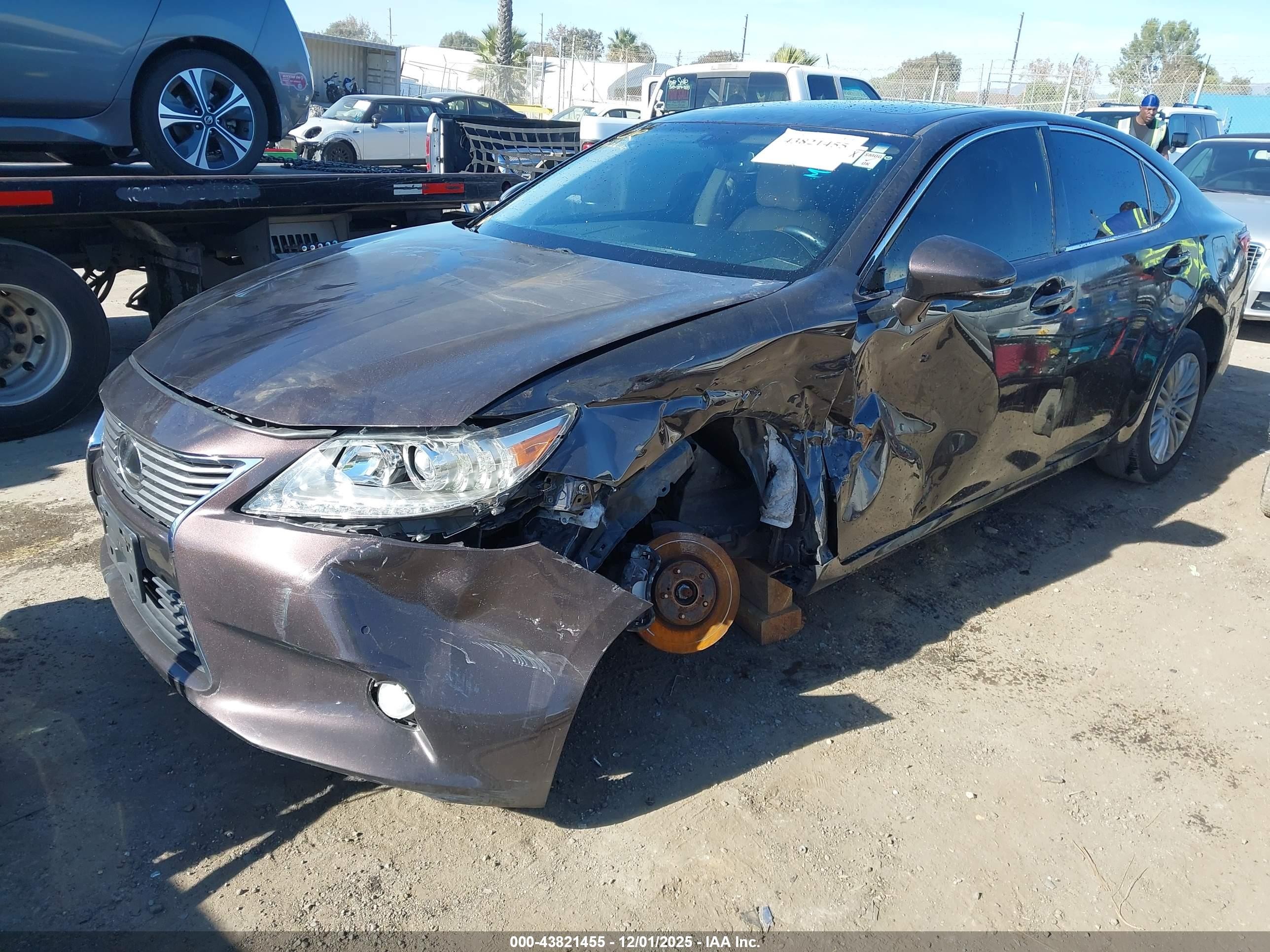 2013 Lexus Es 350   Brown vin: JTHBK1GG0D2017627