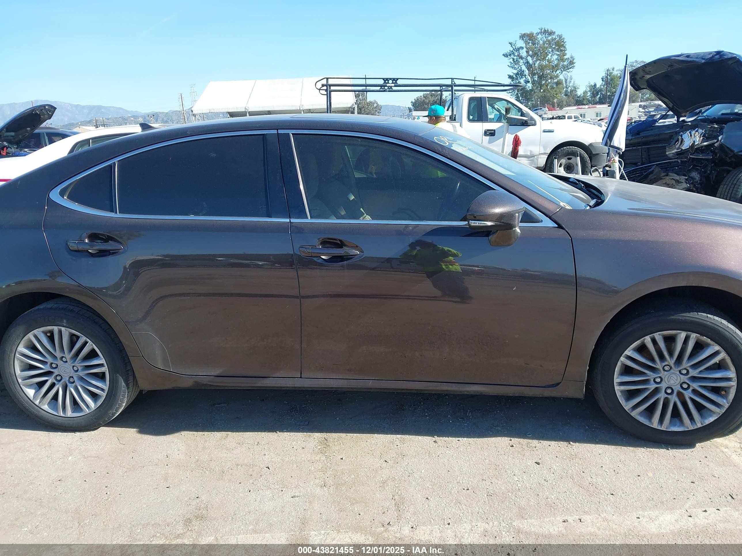 2013 Lexus Es 350   Brown vin: JTHBK1GG0D2017627