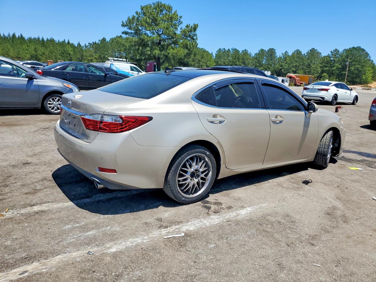 2013 Lexus Es 350 Gold vin: JTHBK1GG0D2025016
