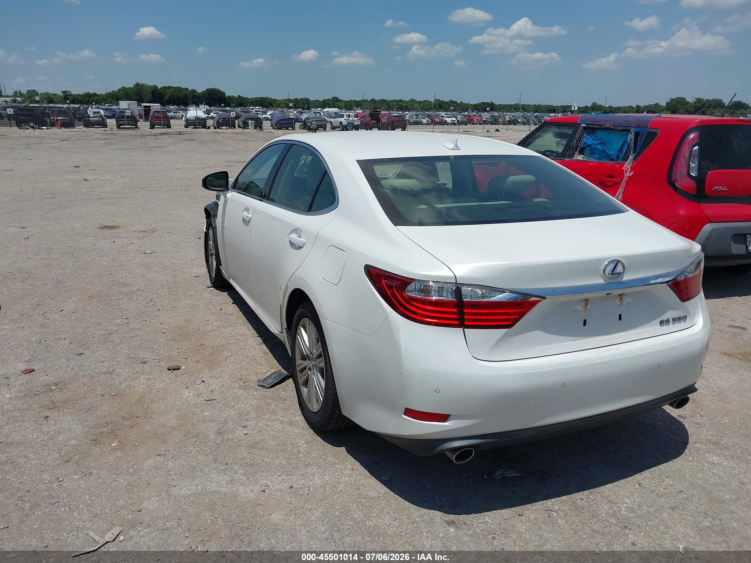 2013 Lexus Es 350   White vin: JTHBK1GG0D2044133