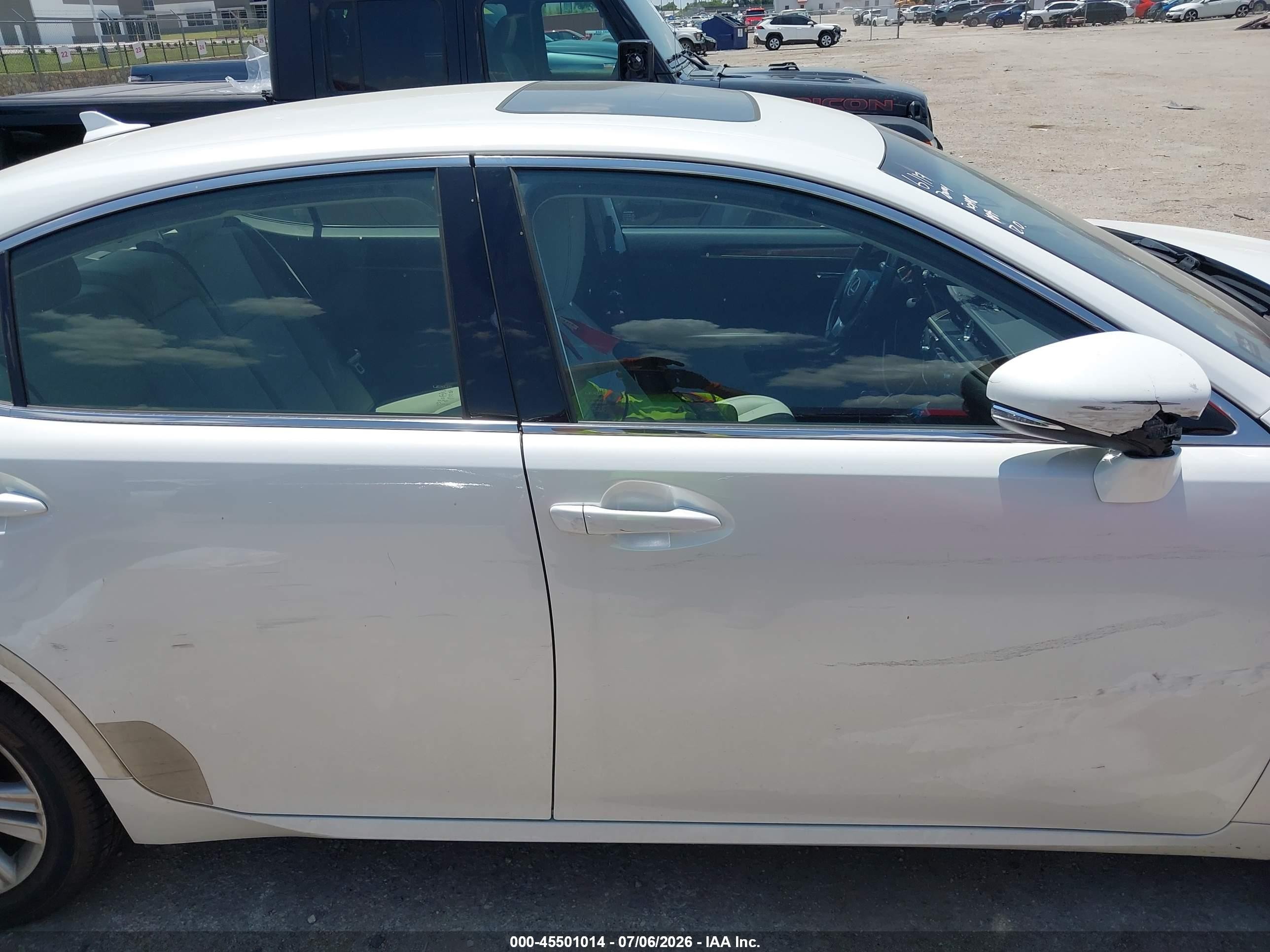 2013 Lexus Es 350   White vin: JTHBK1GG0D2044133