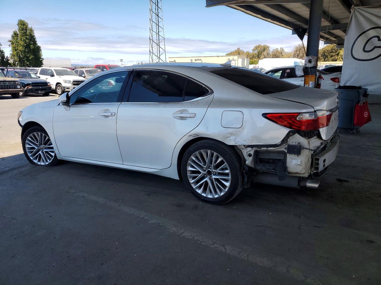 2013 Lexus Es 350 Белый vin: JTHBK1GG0D2044231
