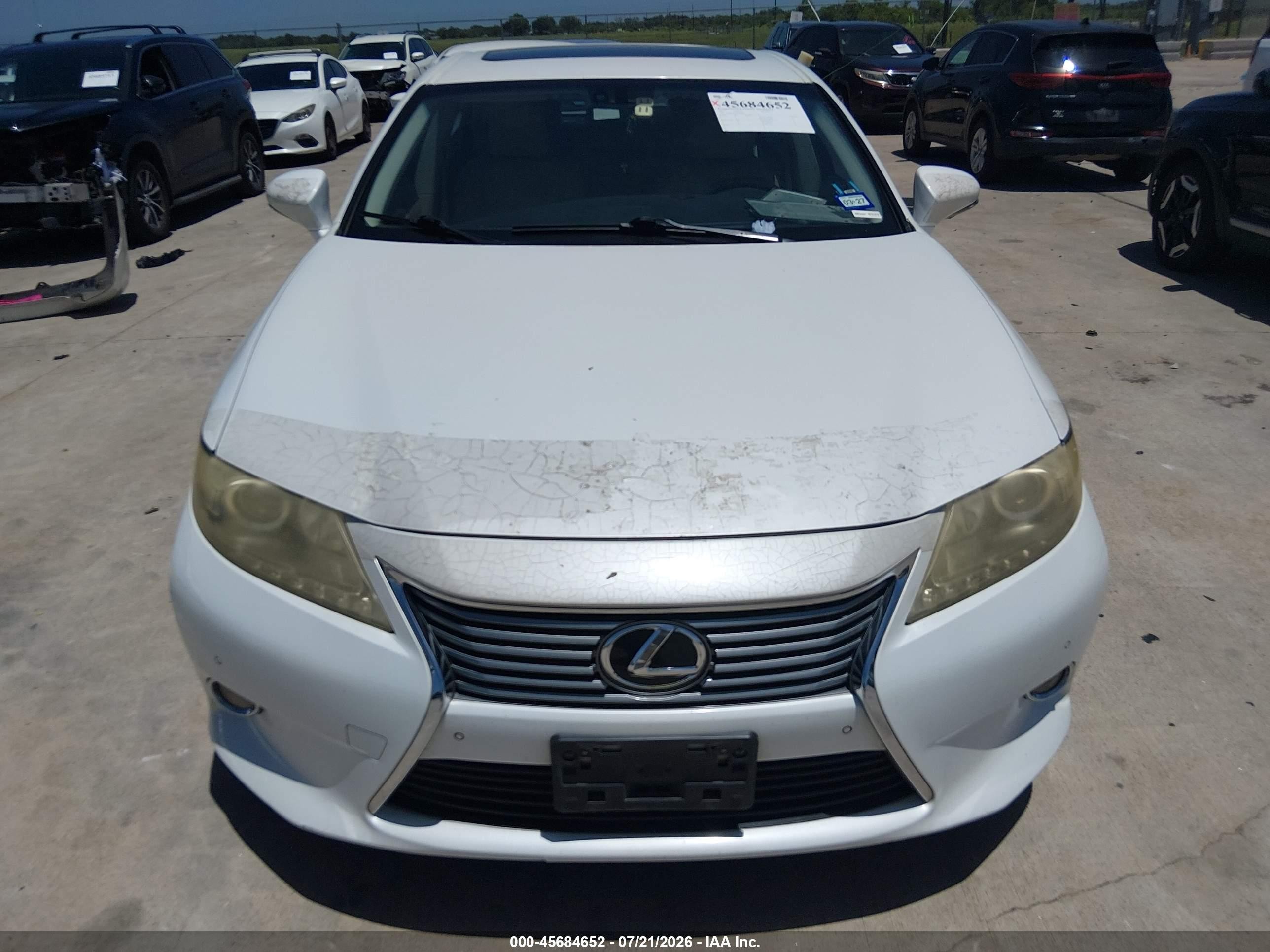 2013 Lexus Es 350   White vin: JTHBK1GG0D2045864