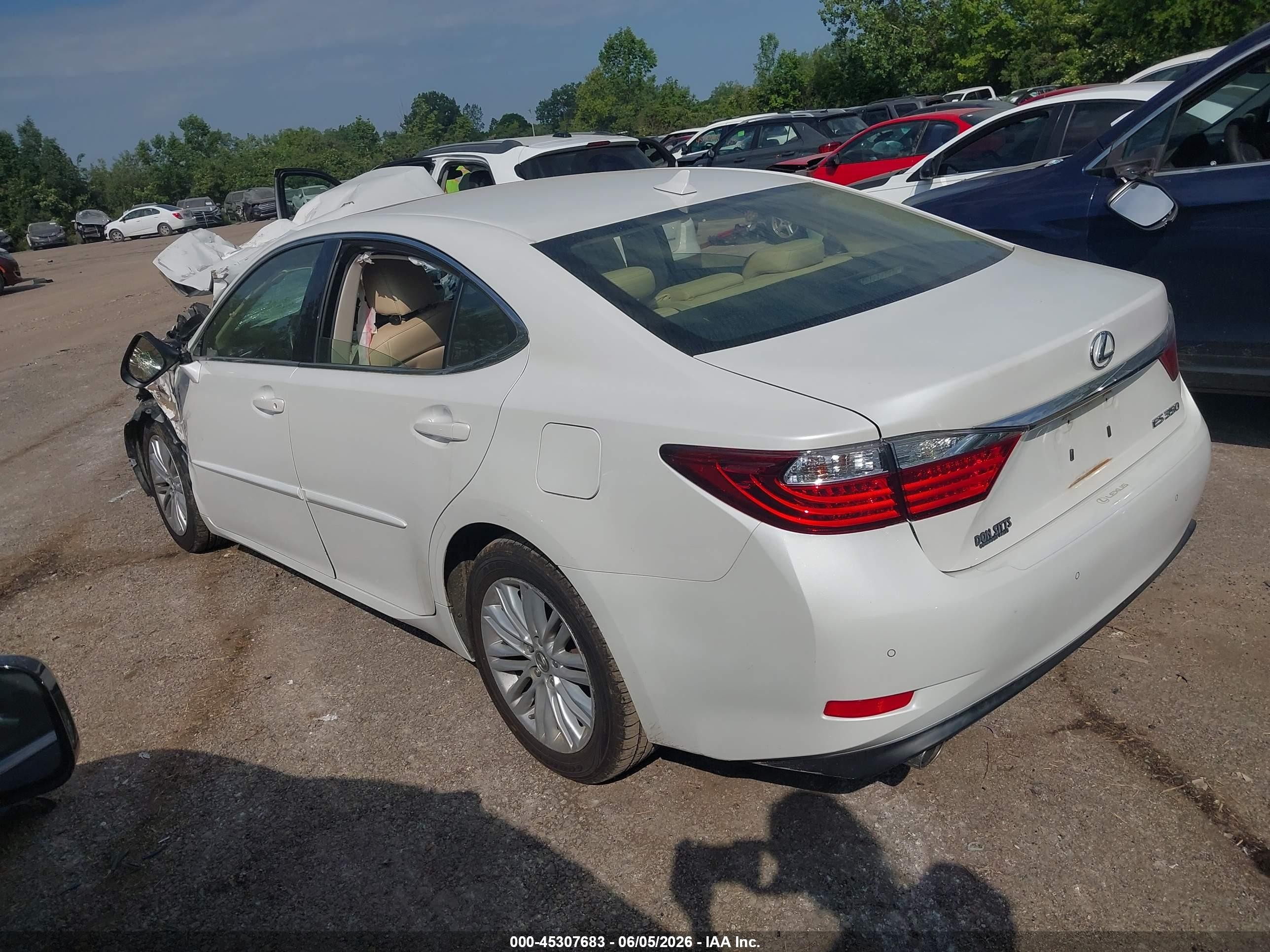 2013 Lexus Es 350   White vin: JTHBK1GG0D2052488