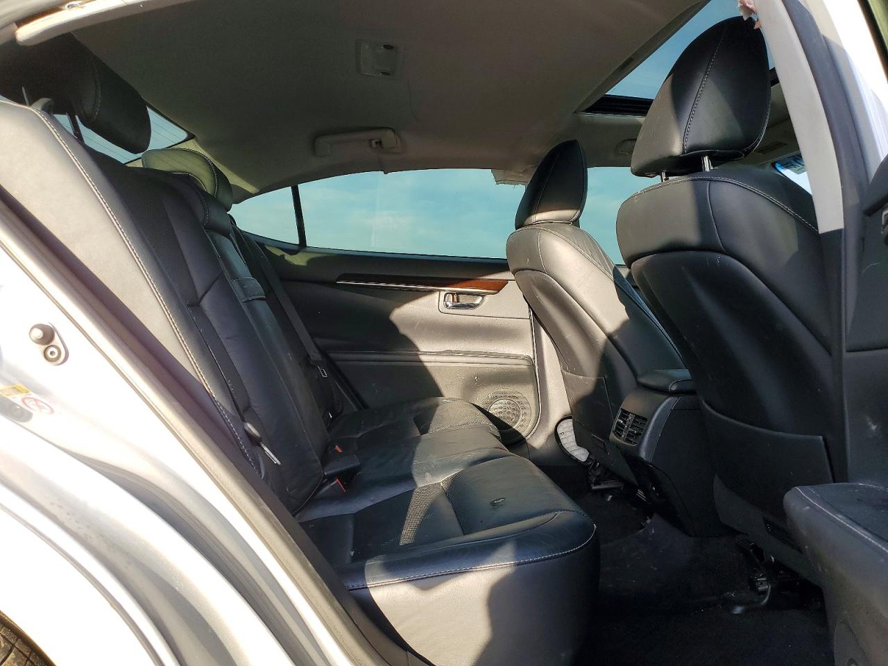 2013 Lexus Es 350 Silver vin: JTHBK1GG0D2057481