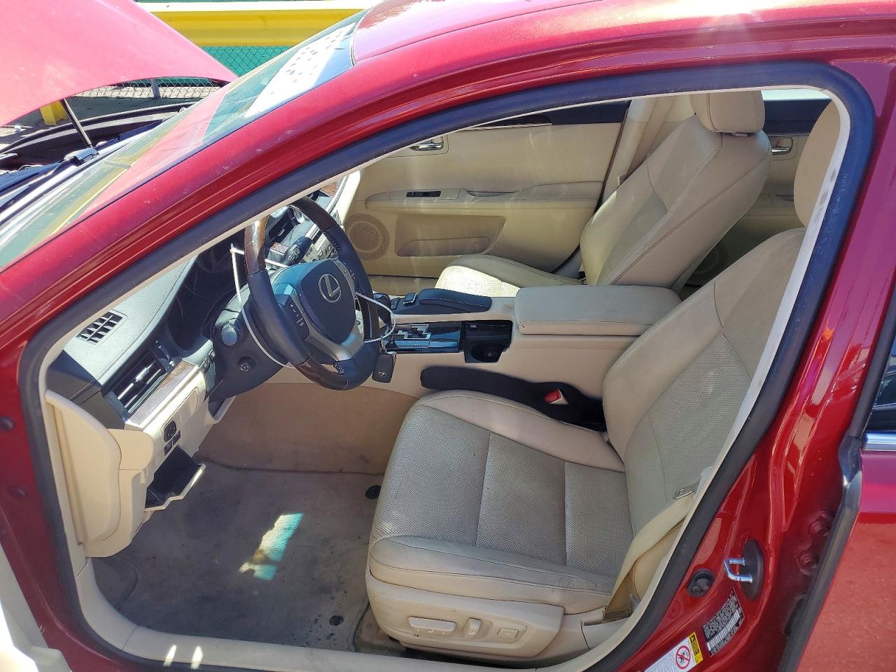 2014 Lexus Es 350 Red vin: JTHBK1GG0E2112433