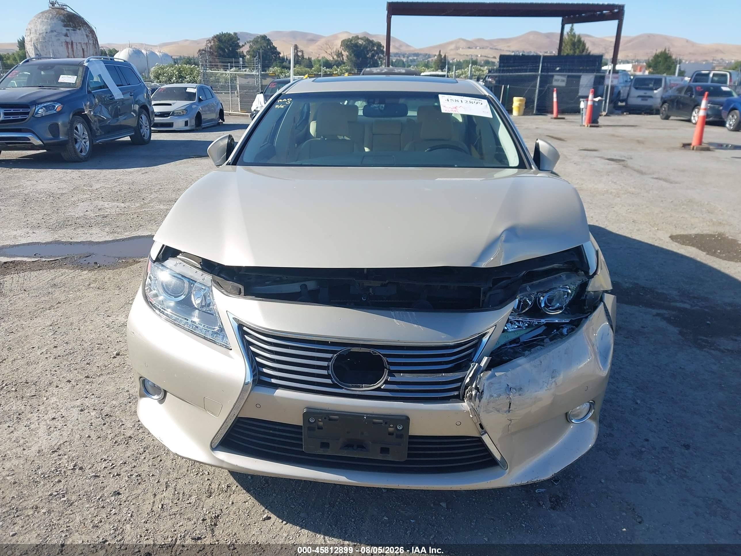 2014 Lexus Es 350   Gold vin: JTHBK1GG0E2132147