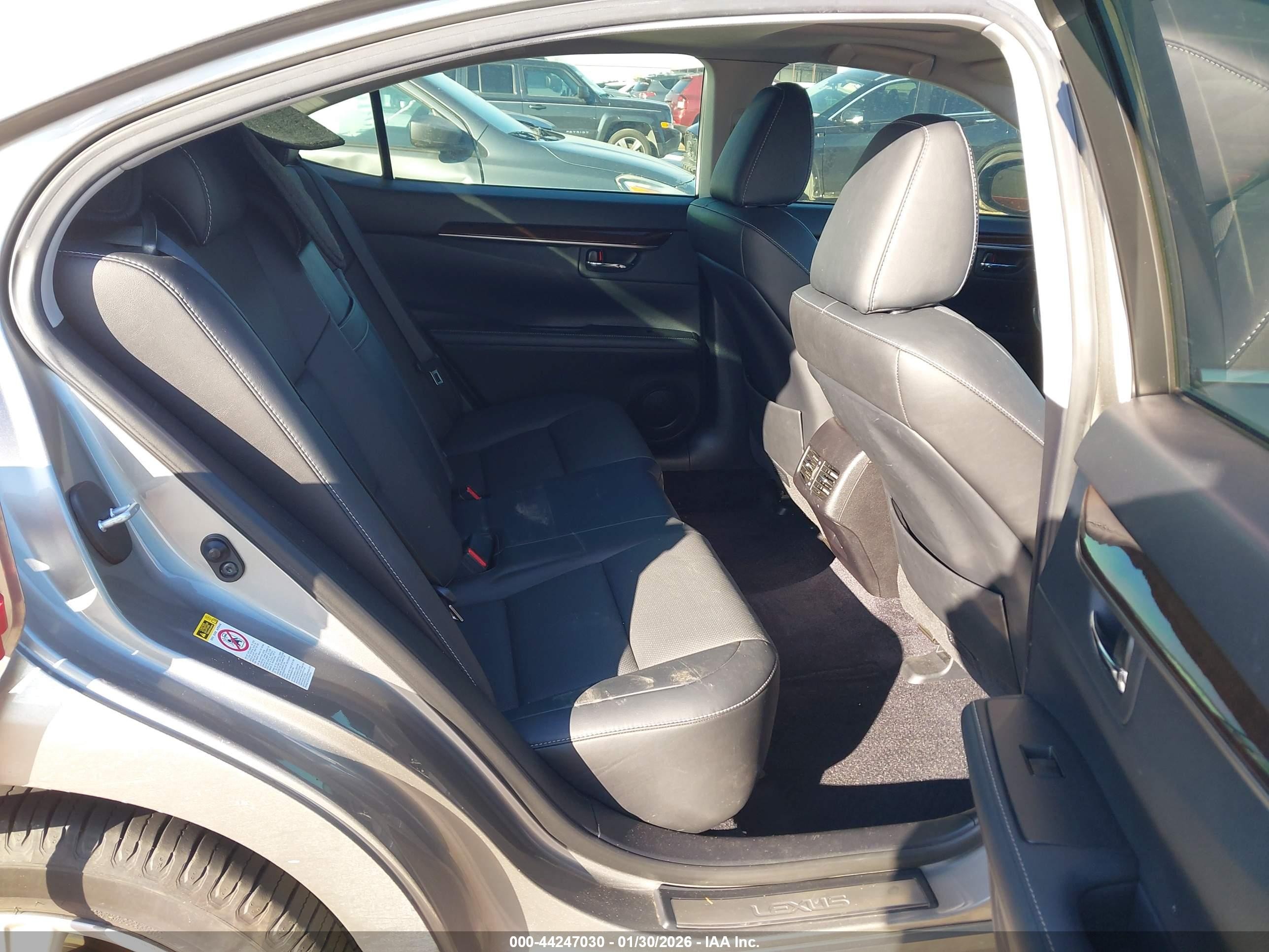 2015 Lexus Es 350   Silver vin: JTHBK1GG0F2174769