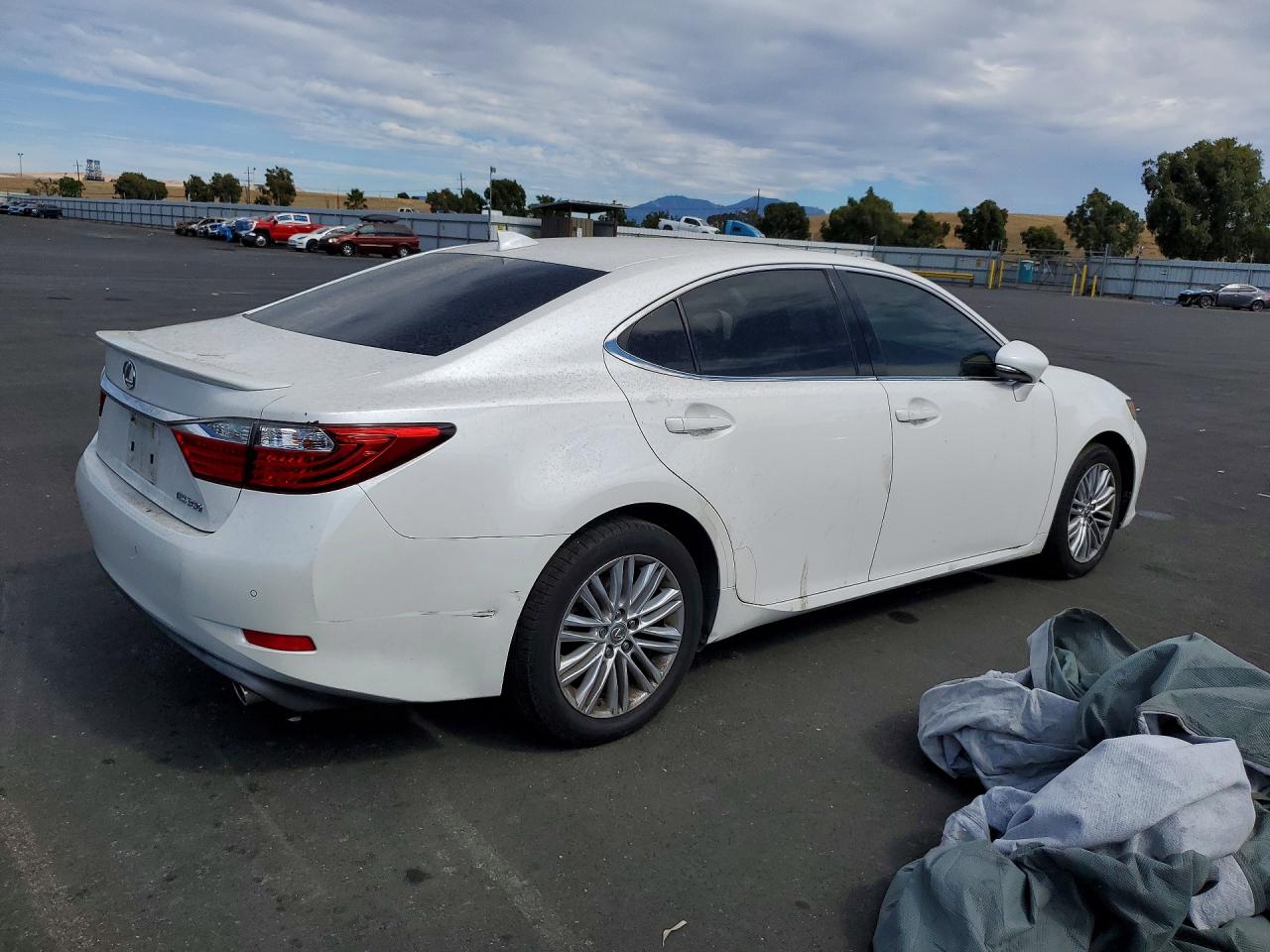 2015 Lexus Es 350 White vin: JTHBK1GG0F2206054