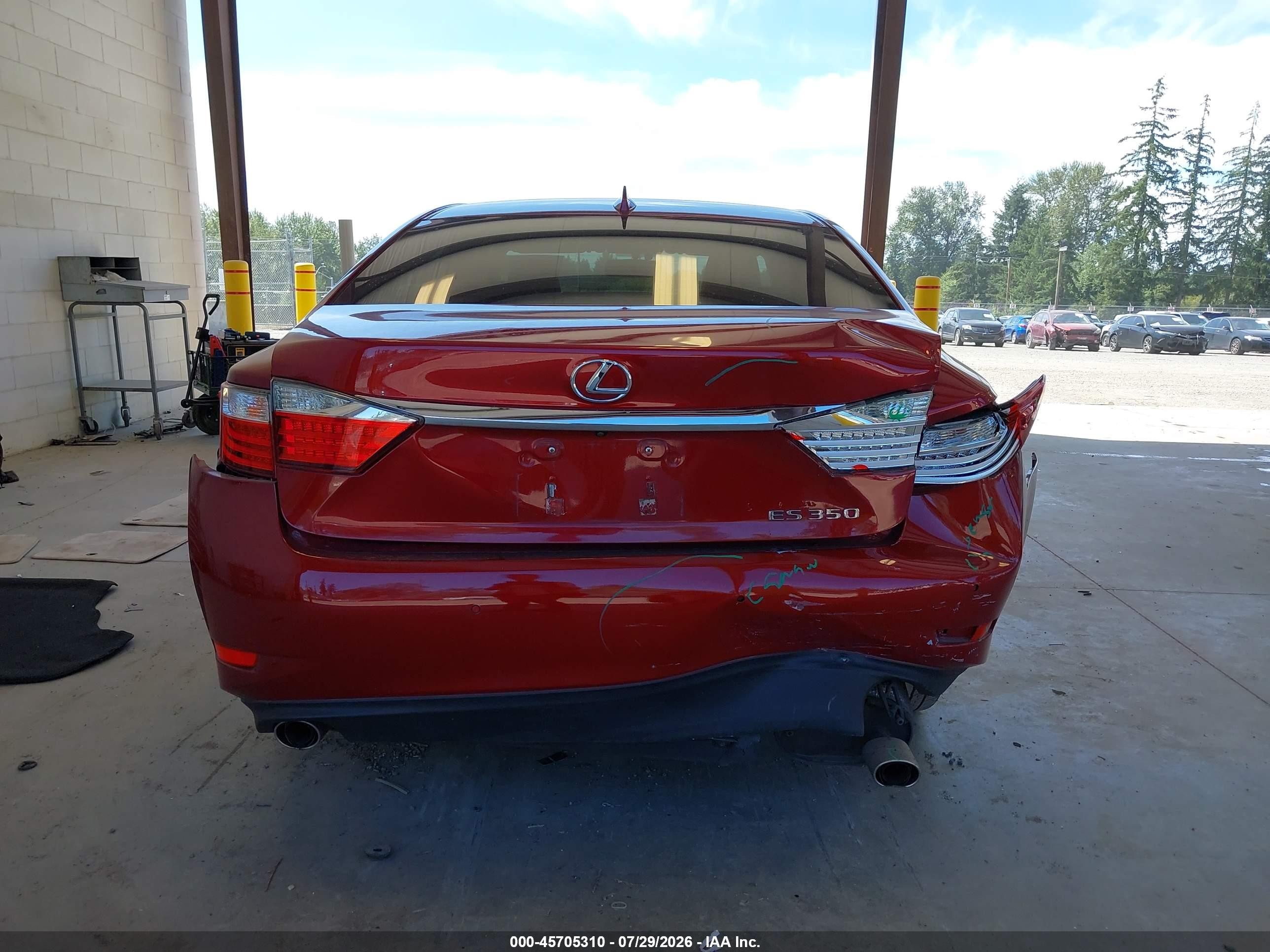 2015 Lexus Es 350   Red vin: JTHBK1GG0F2208581