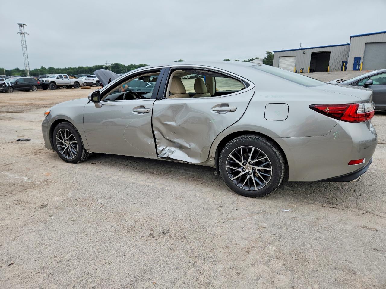 2016 Lexus Es 350 Silver vin: JTHBK1GG0G2212728