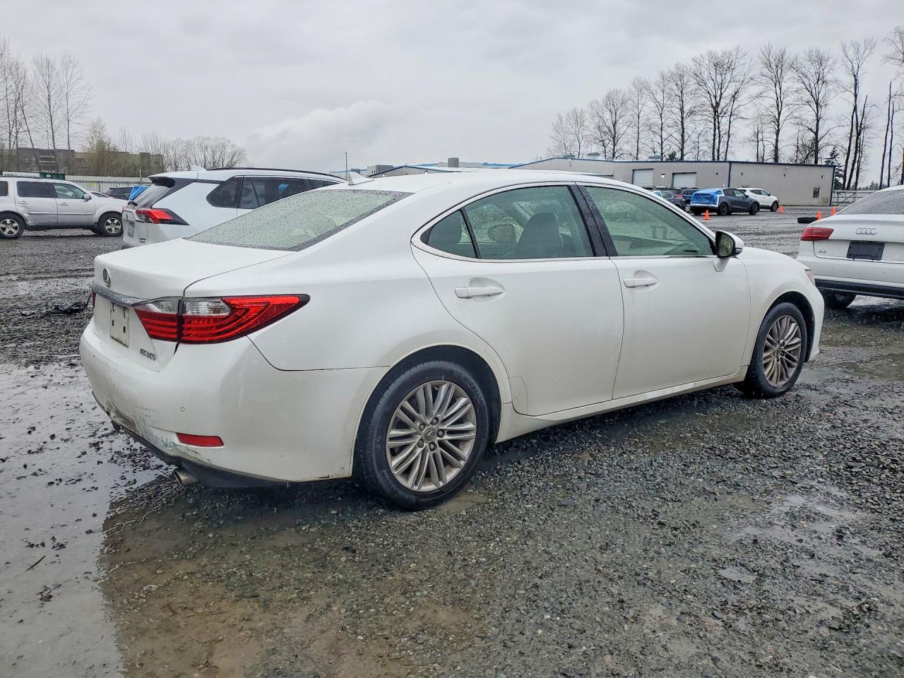 2013 Lexus Es 350 Base Белый vin: JTHBK1GG1D2004966