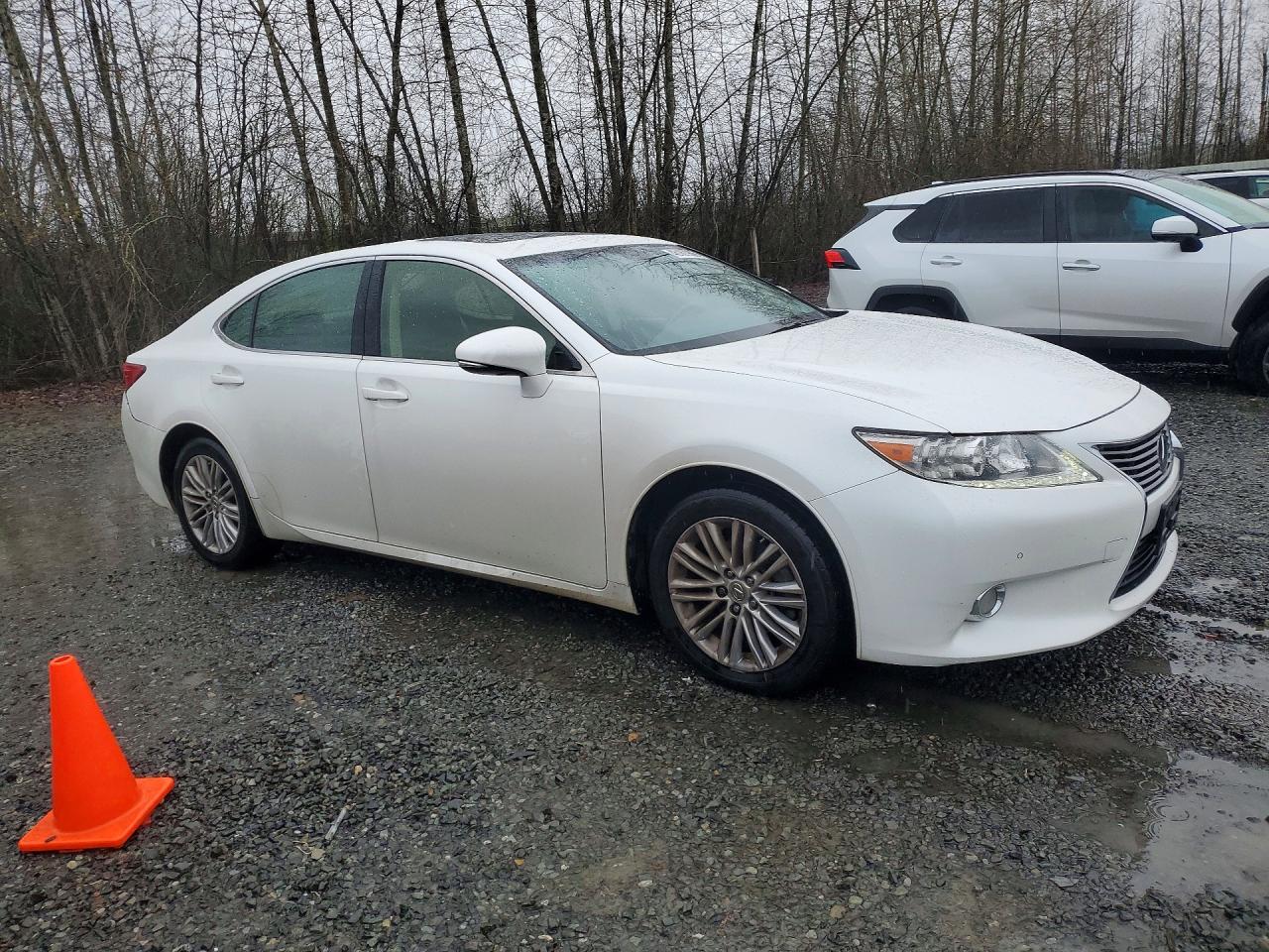 2013 Lexus Es 350 Base Белый vin: JTHBK1GG1D2004966