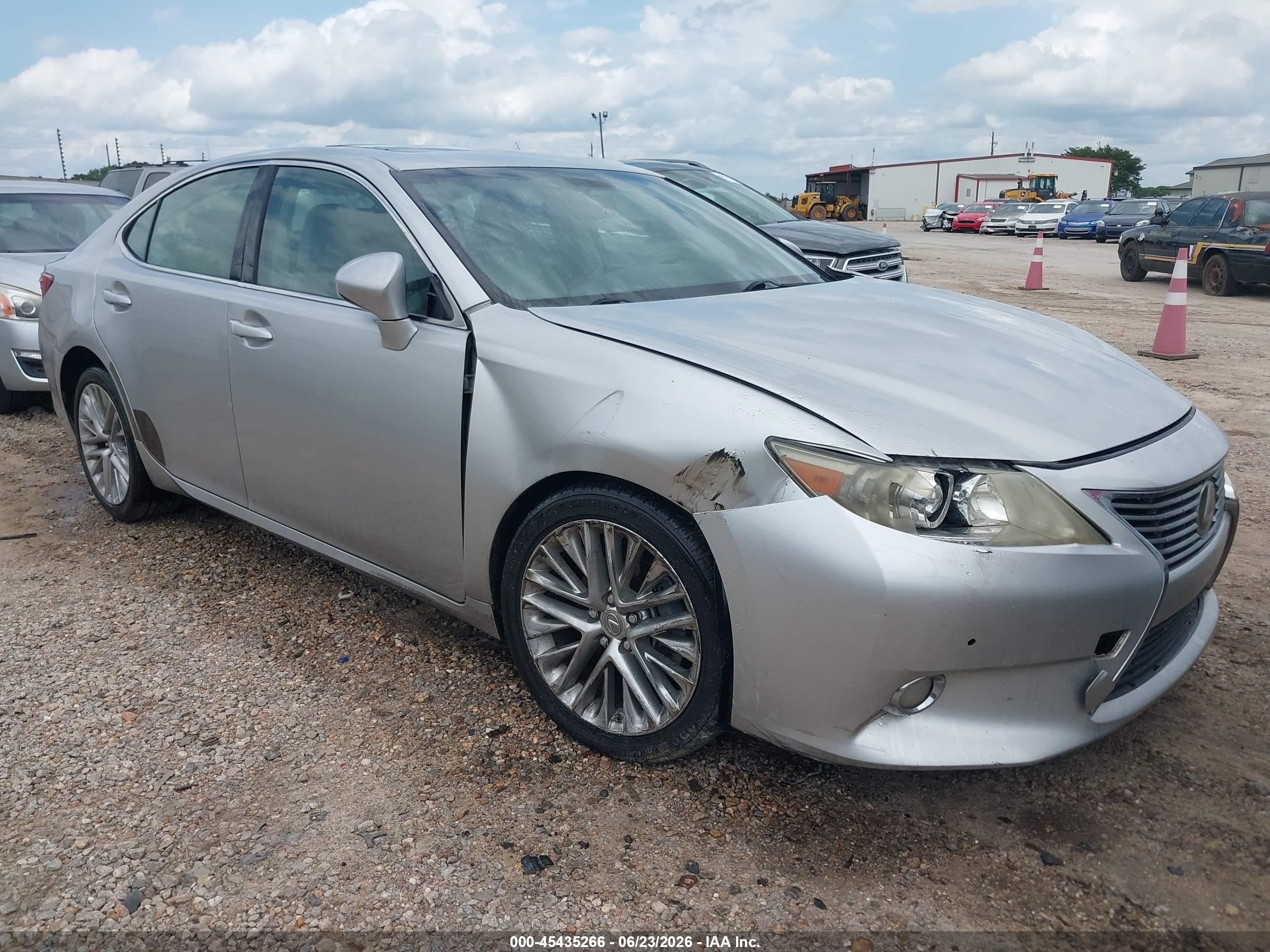 2013 Lexus Es 350   Silver vin: JTHBK1GG1D2037613