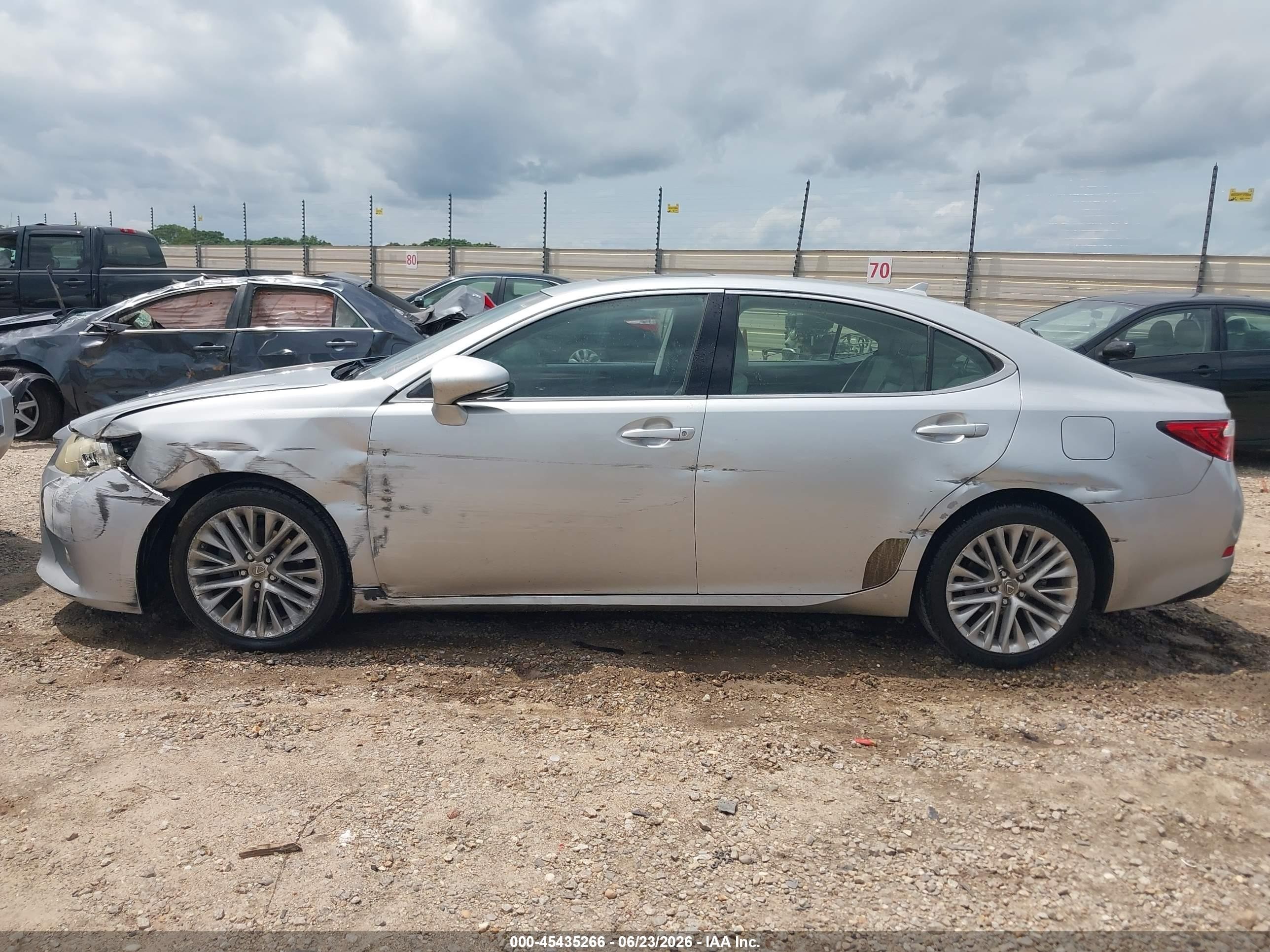 2013 Lexus Es 350   Серебряный vin: JTHBK1GG1D2037613