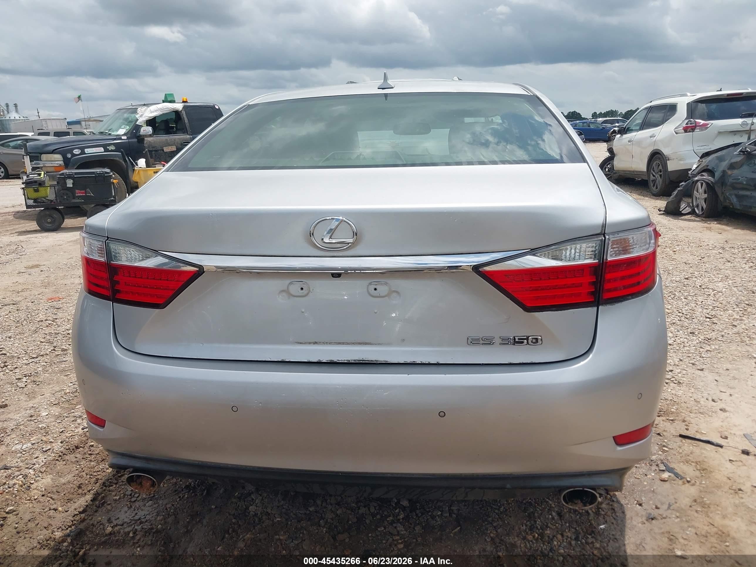 2013 Lexus Es 350   Серебряный vin: JTHBK1GG1D2037613