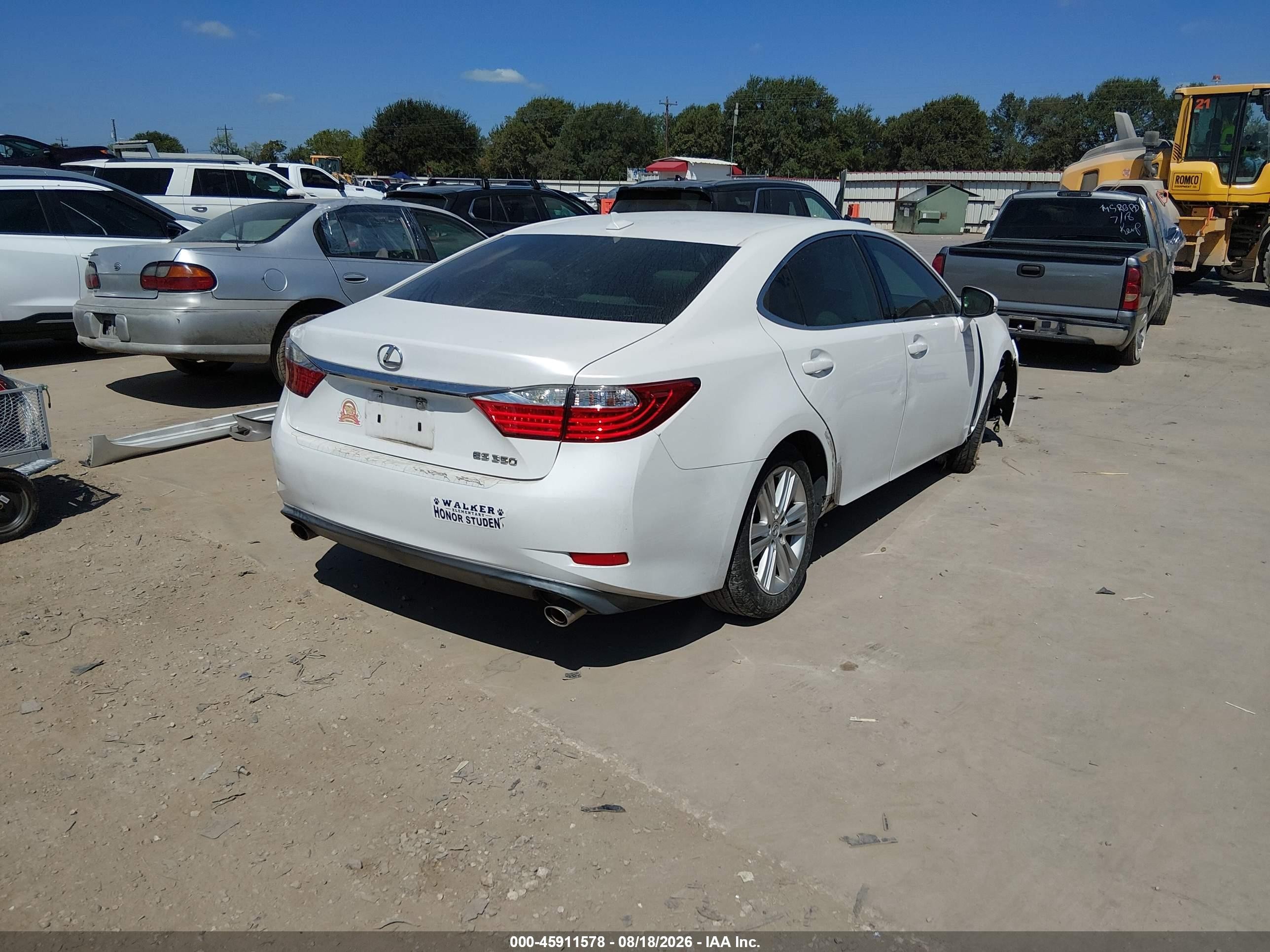 2013 Lexus Es 350   White vin: JTHBK1GG1D2038230