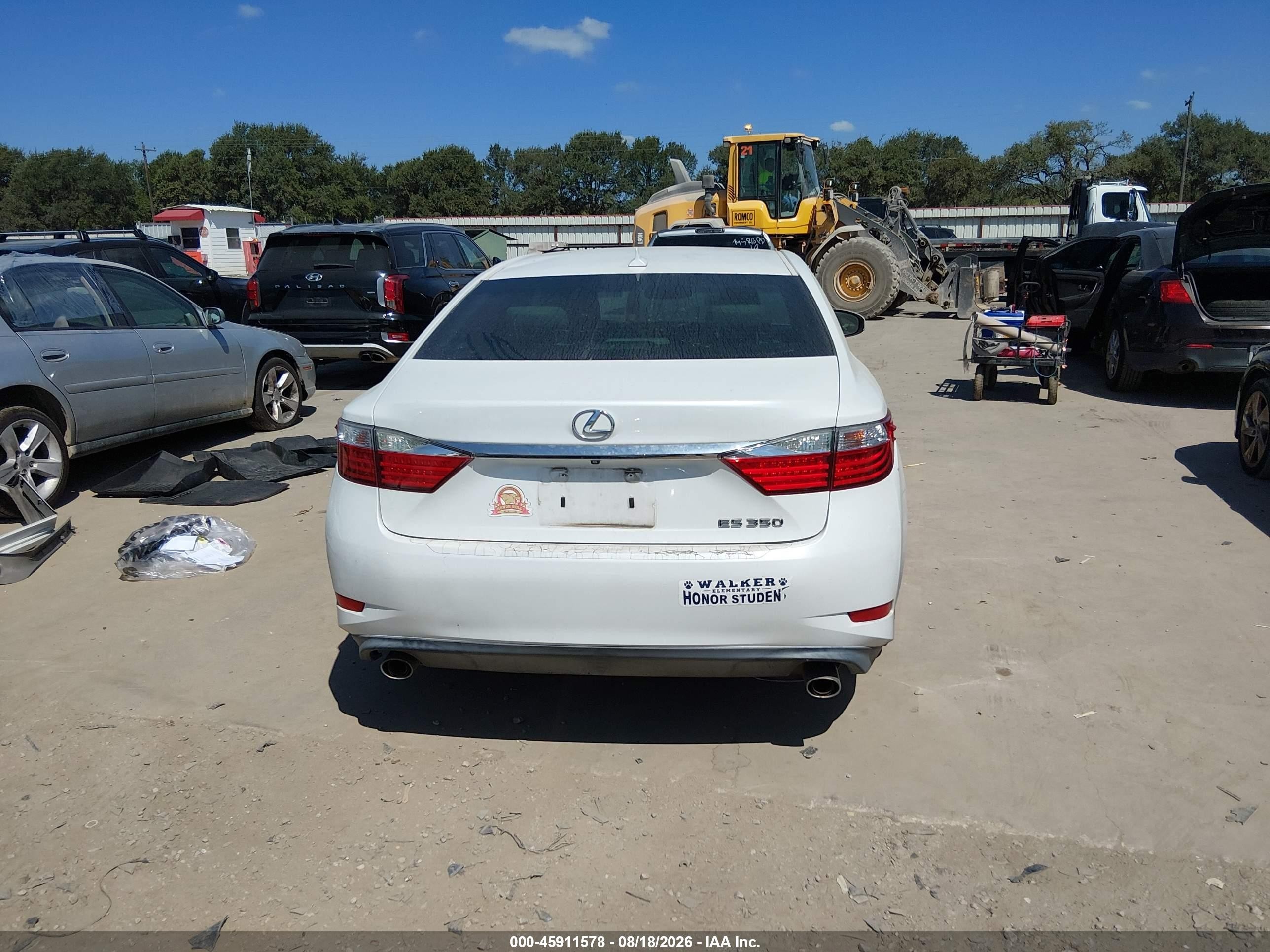 2013 Lexus Es 350   White vin: JTHBK1GG1D2038230