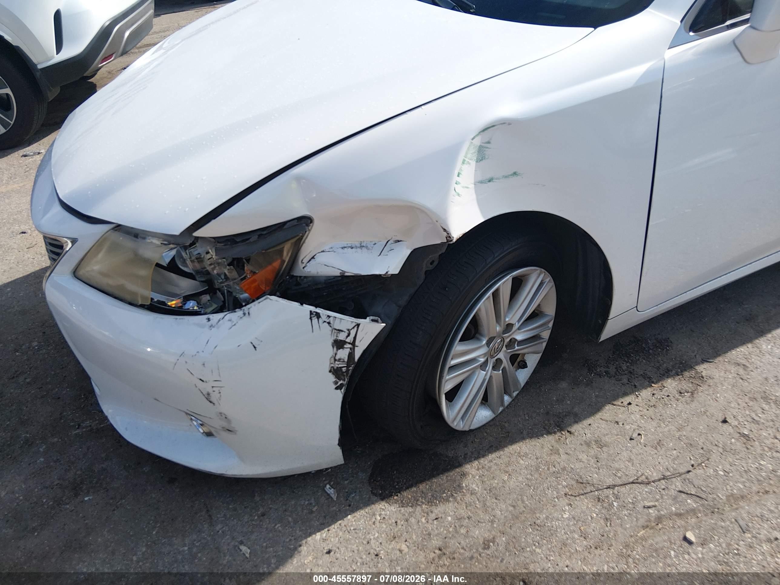 2013 Lexus Es 350   White vin: JTHBK1GG1D2041449