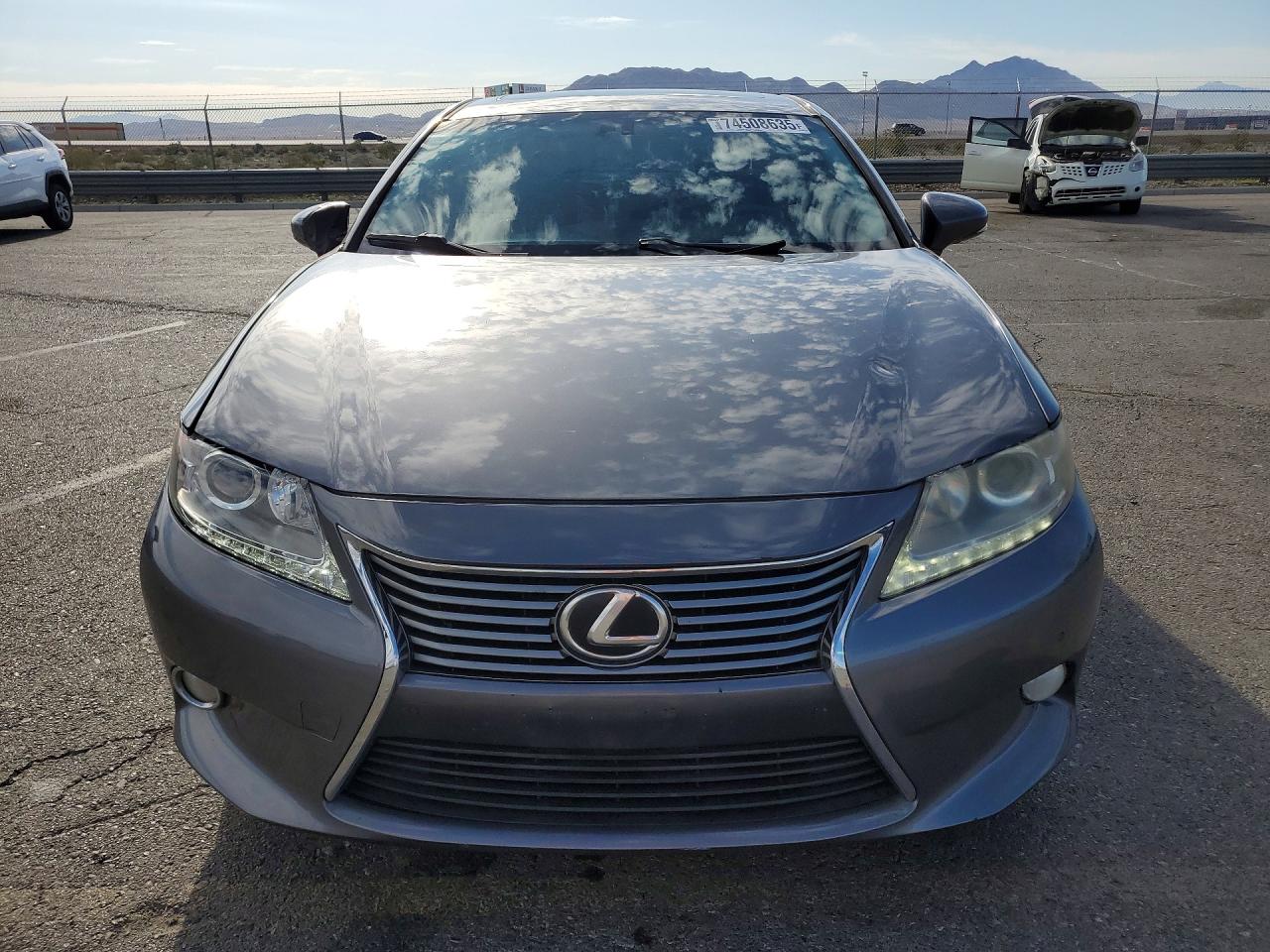 2013 Lexus Es 350 Base Серебряный vin: JTHBK1GG1D2049728
