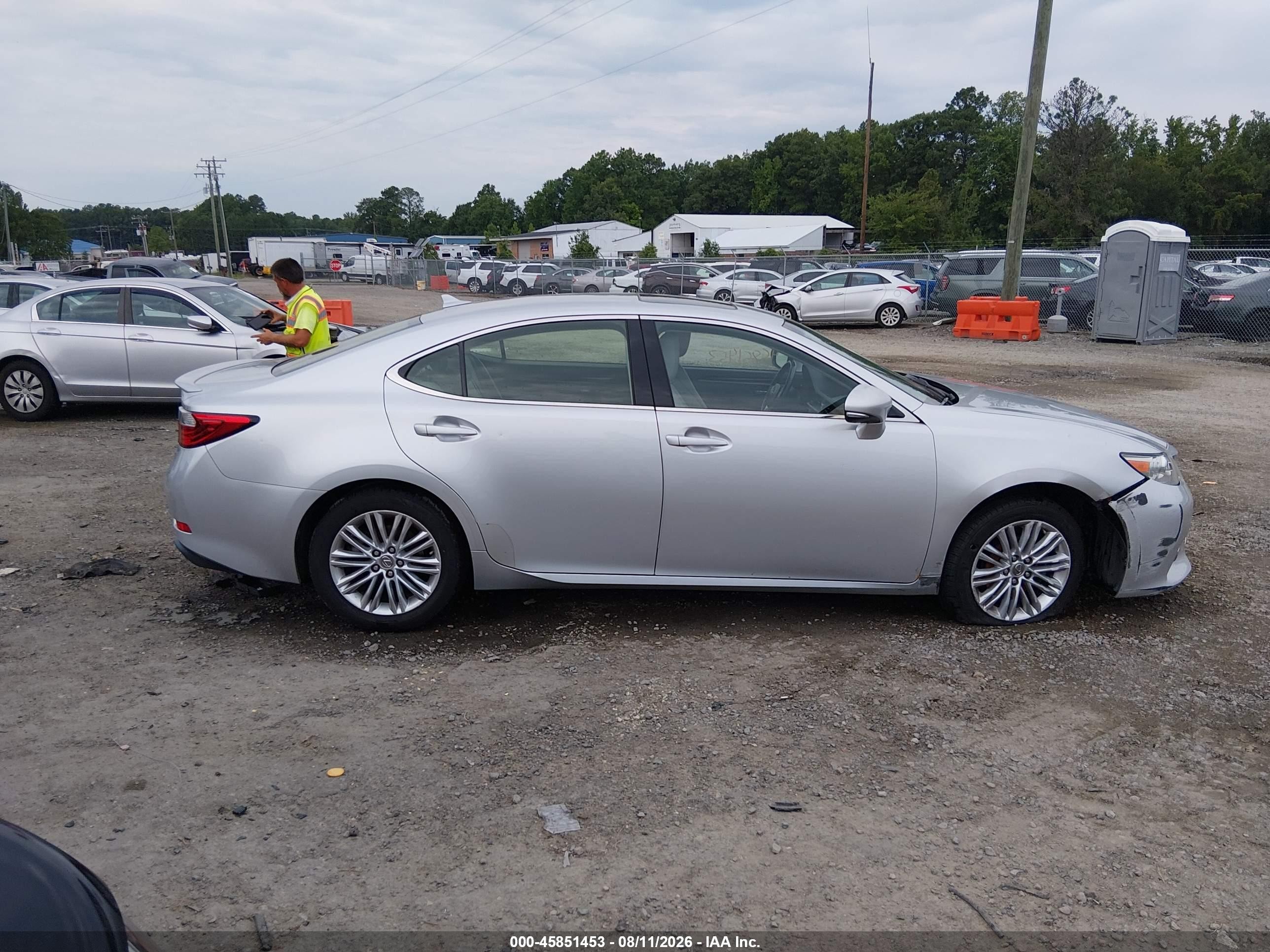 2014 Lexus Es 350 Silver vin: JTHBK1GG1E2092452
