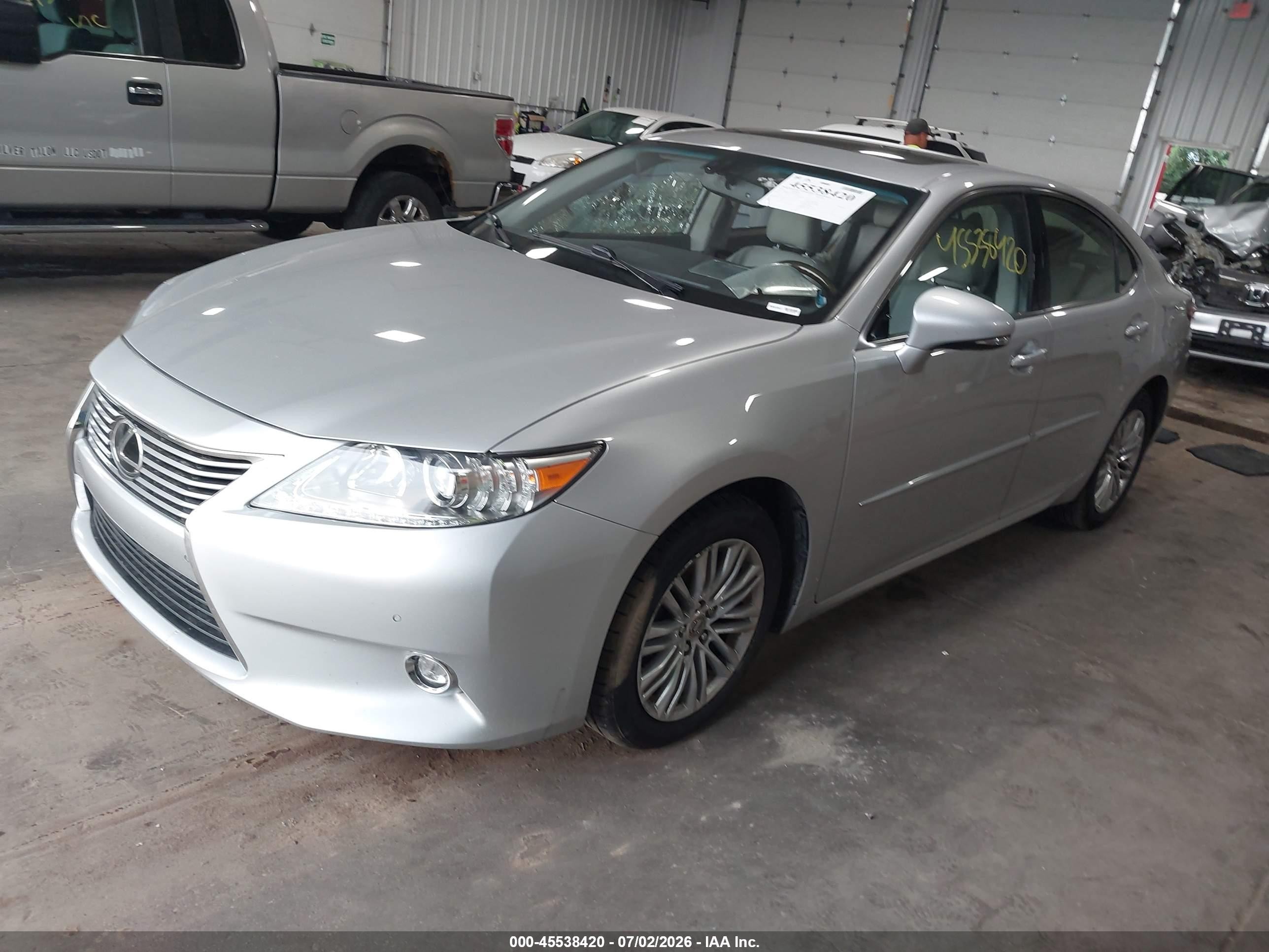 2014 Lexus Es 350   Silver vin: JTHBK1GG1E2100792