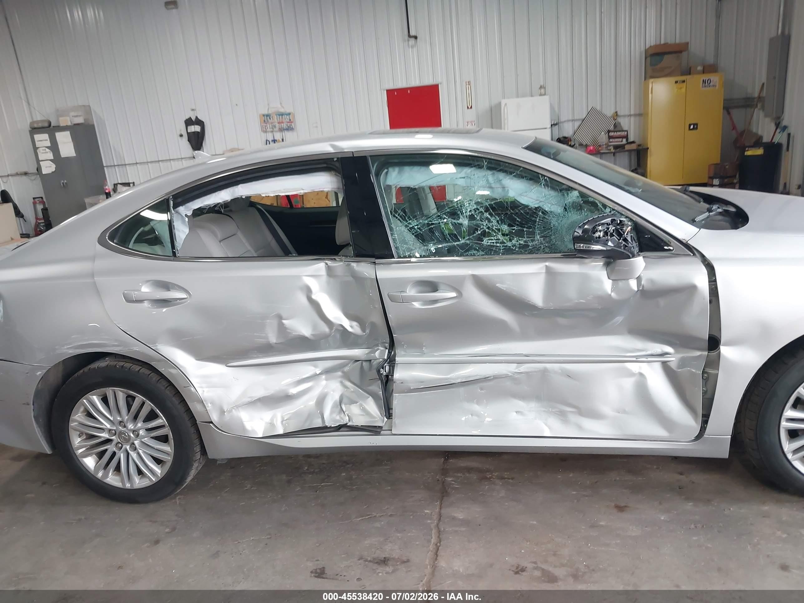 2014 Lexus Es 350   Silver vin: JTHBK1GG1E2100792