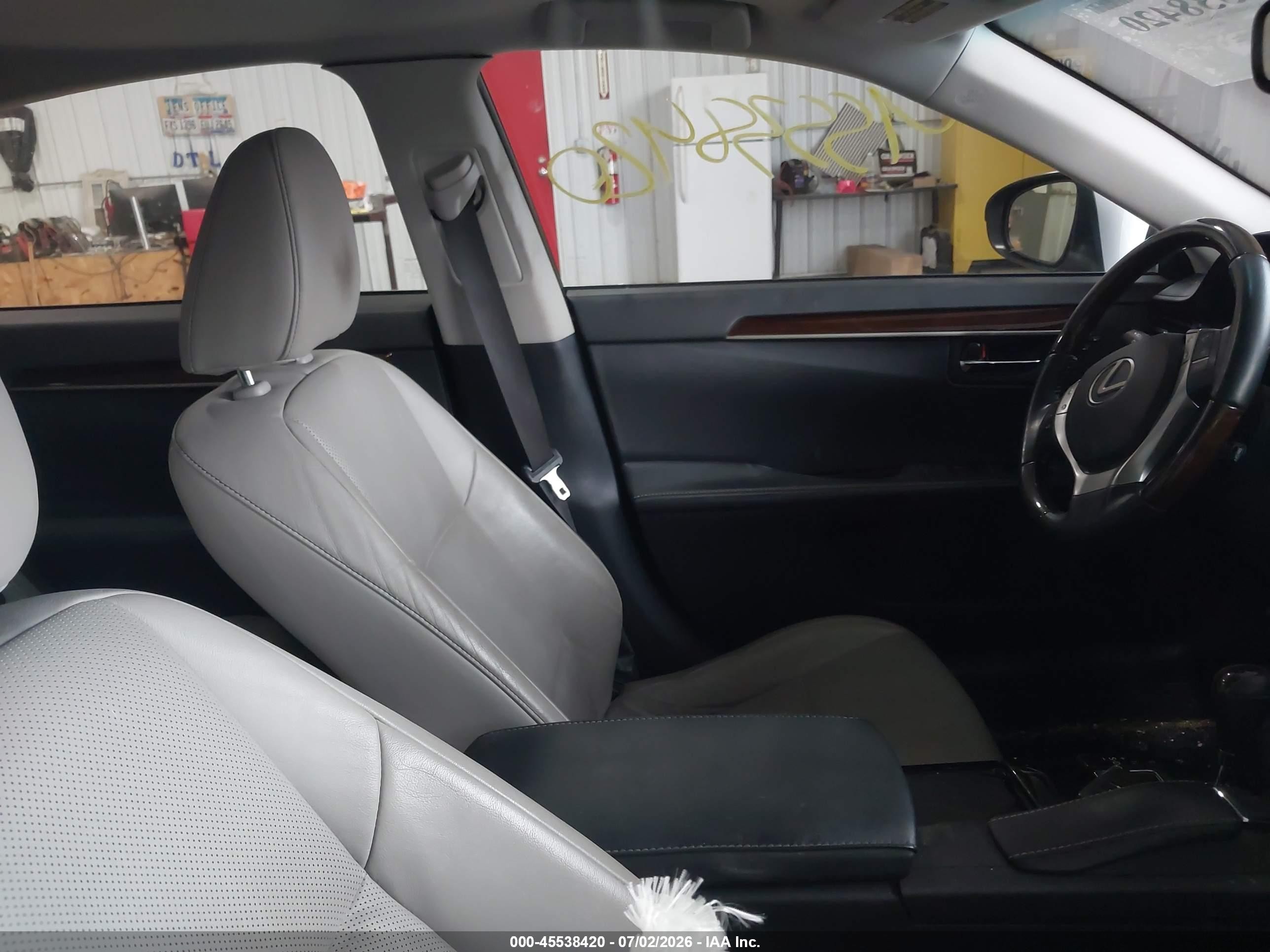 2014 Lexus Es 350   Silver vin: JTHBK1GG1E2100792