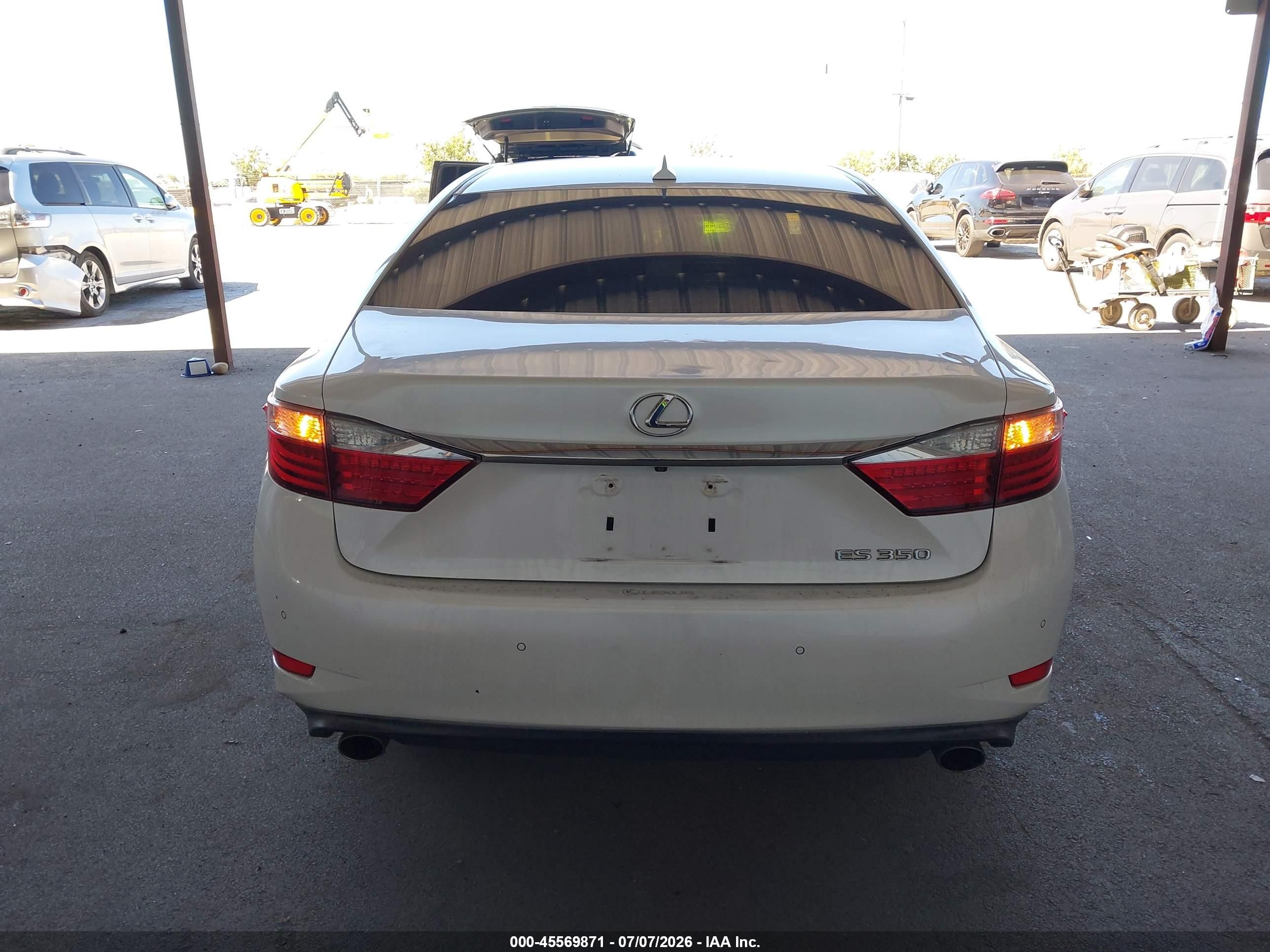 2014 Lexus Es 350   White vin: JTHBK1GG1E2116393