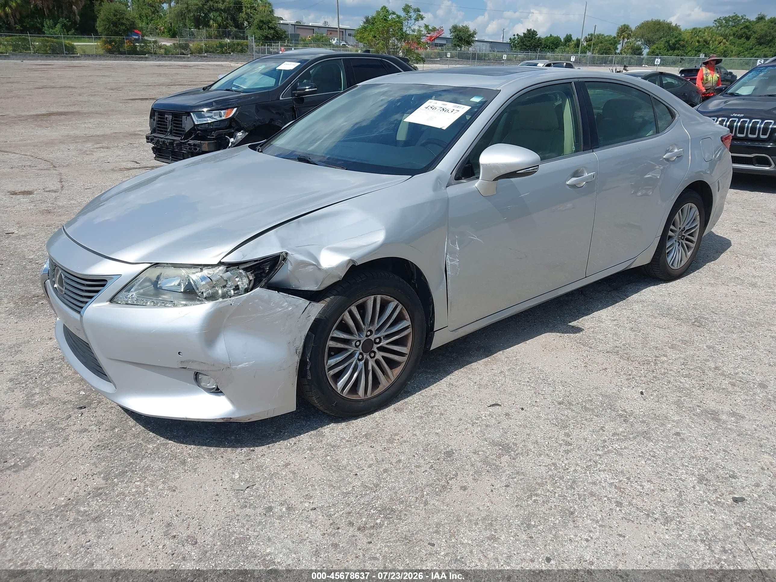 2014 Lexus Es 350   Silver vin: JTHBK1GG1E2141858