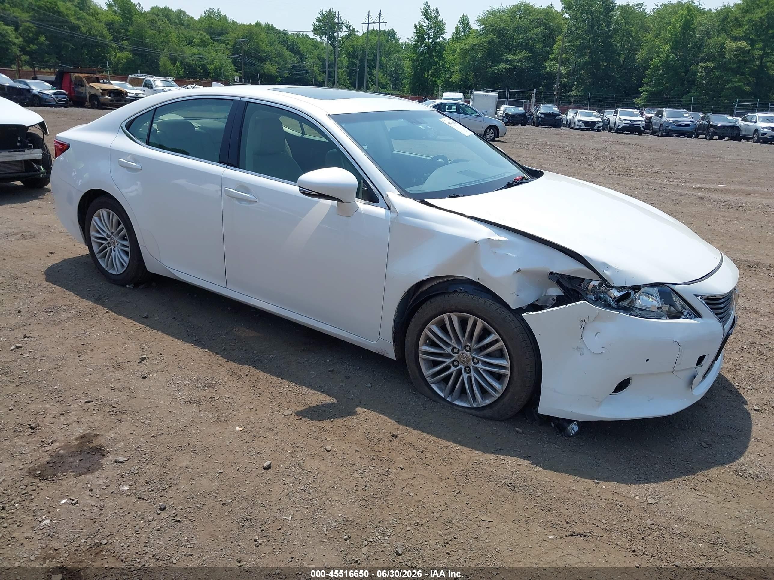 2015 Lexus Es 350   White vin: JTHBK1GG1F2153350