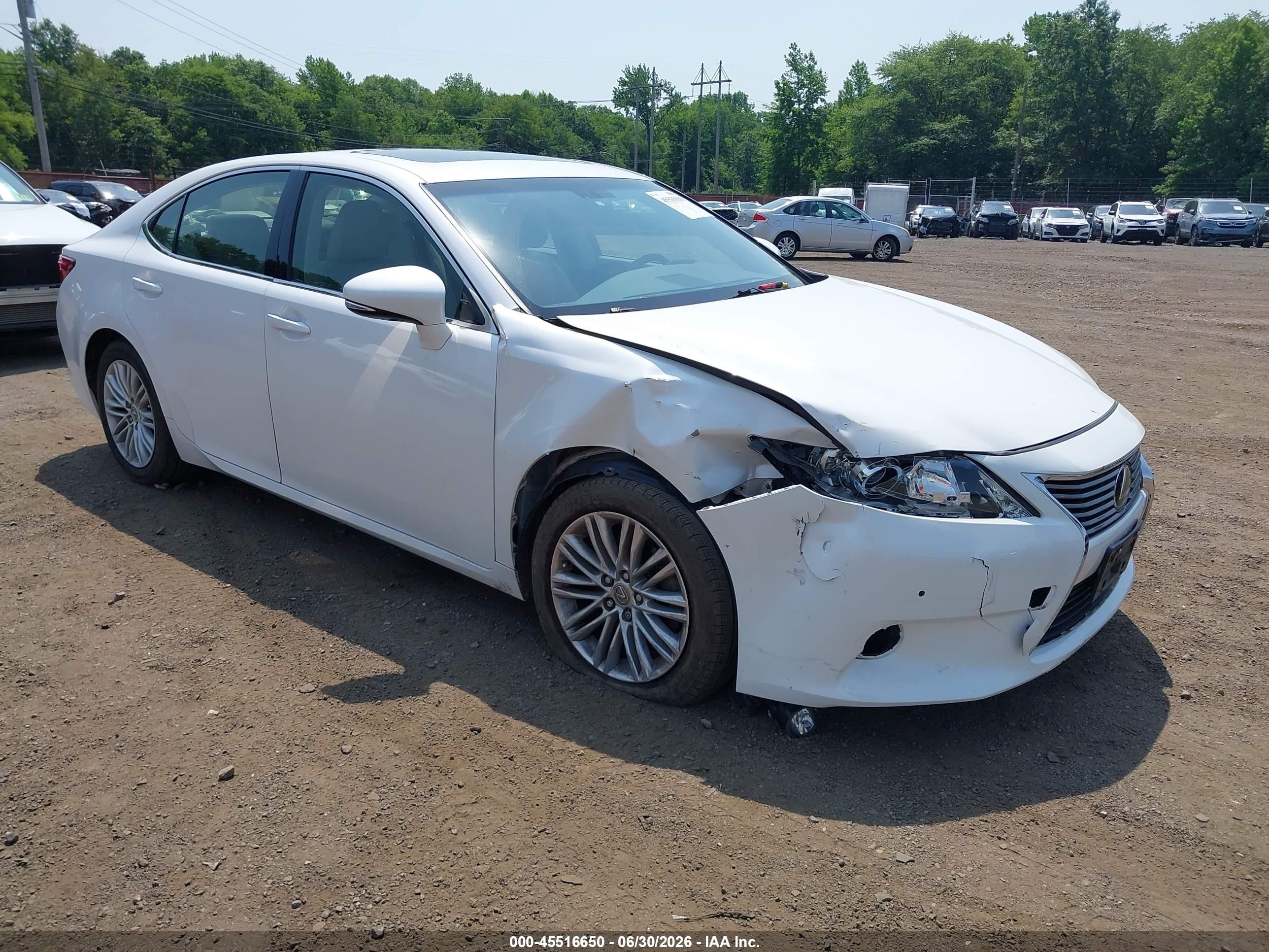 2015 Lexus Es 350   White vin: JTHBK1GG1F2153350