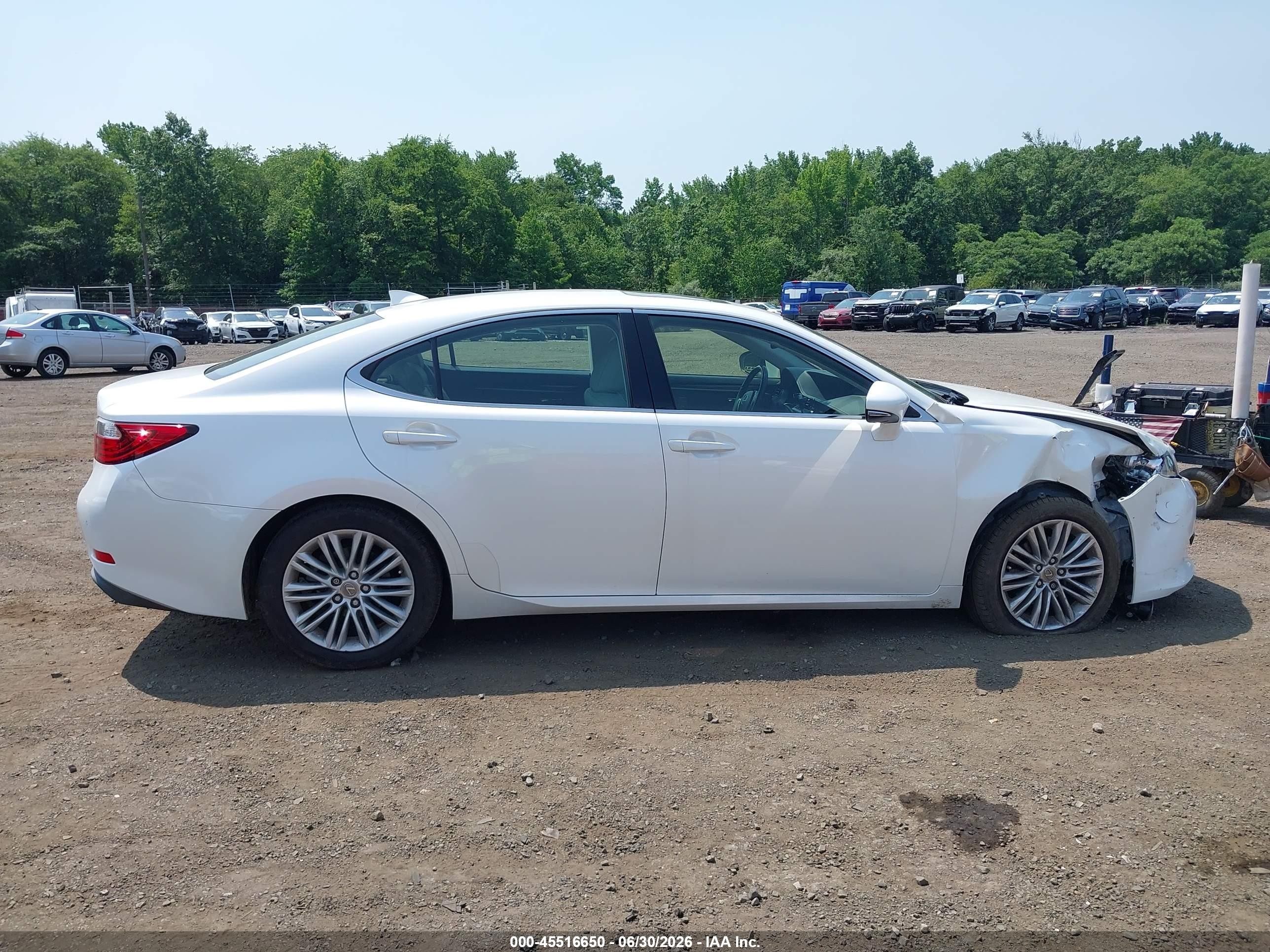 2015 Lexus Es 350   White vin: JTHBK1GG1F2153350