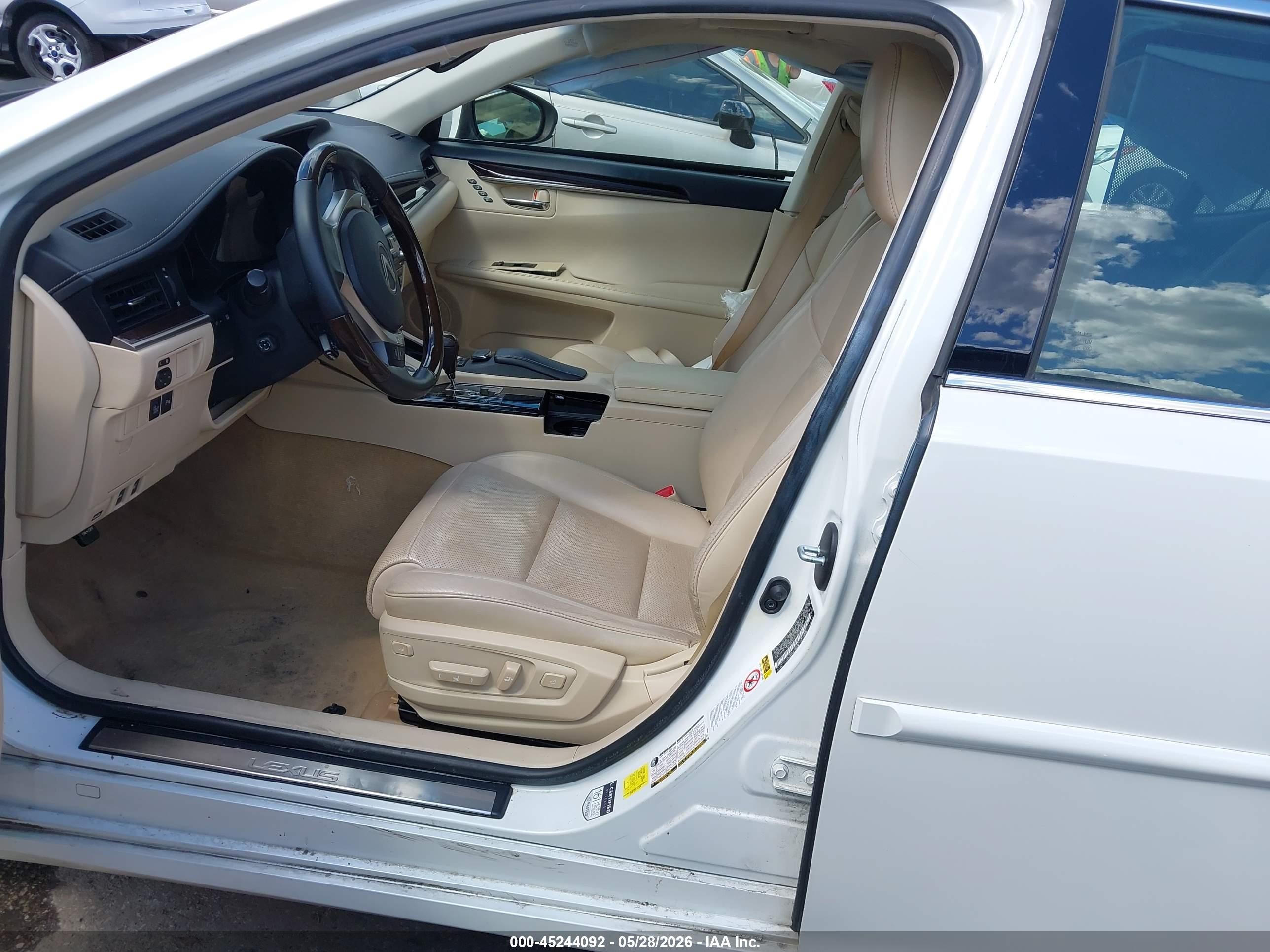2015 Lexus Es 350   White vin: JTHBK1GG1F2167488