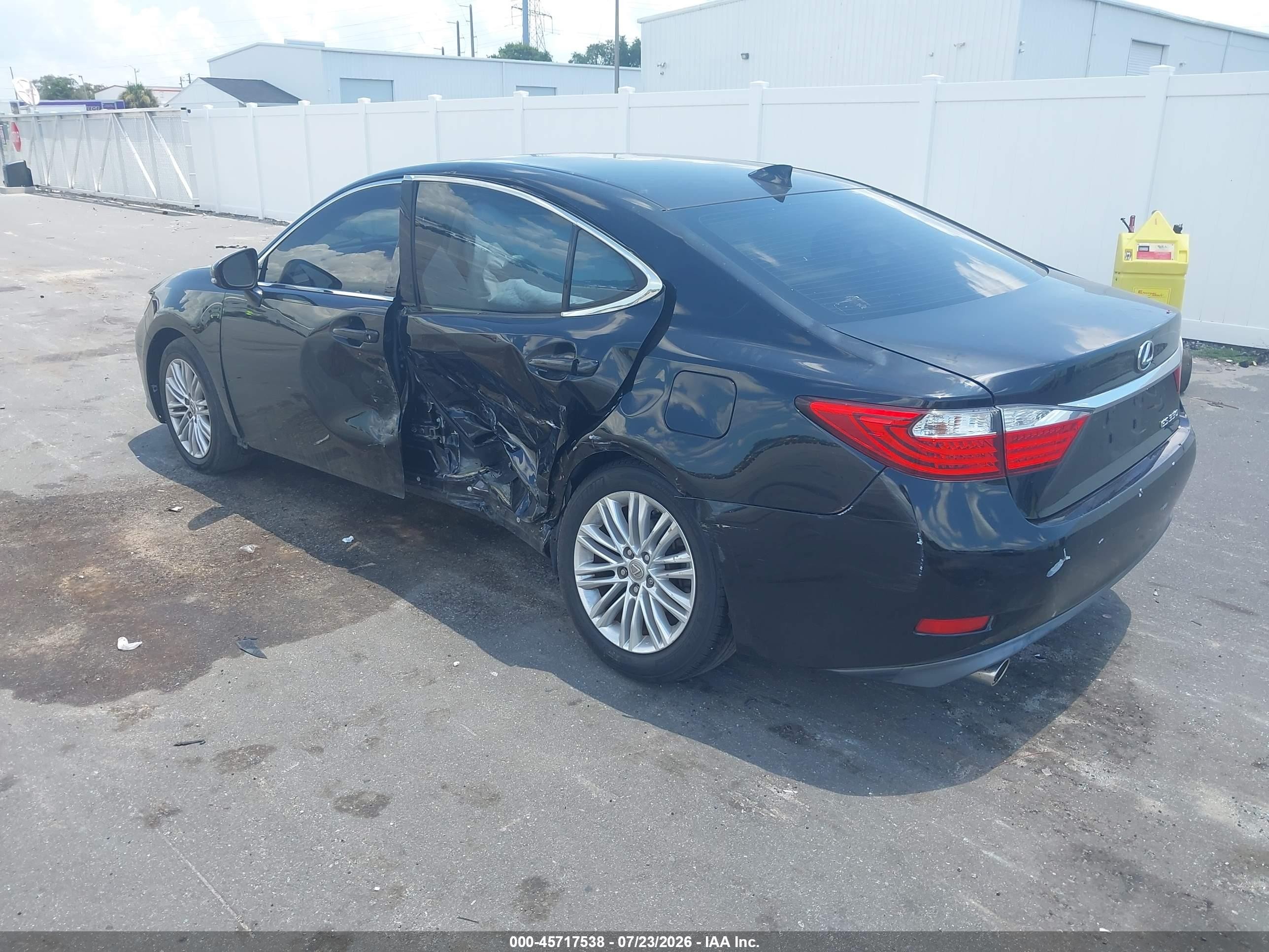 2015 Lexus Es 350   Черный vin: JTHBK1GG1F2205527