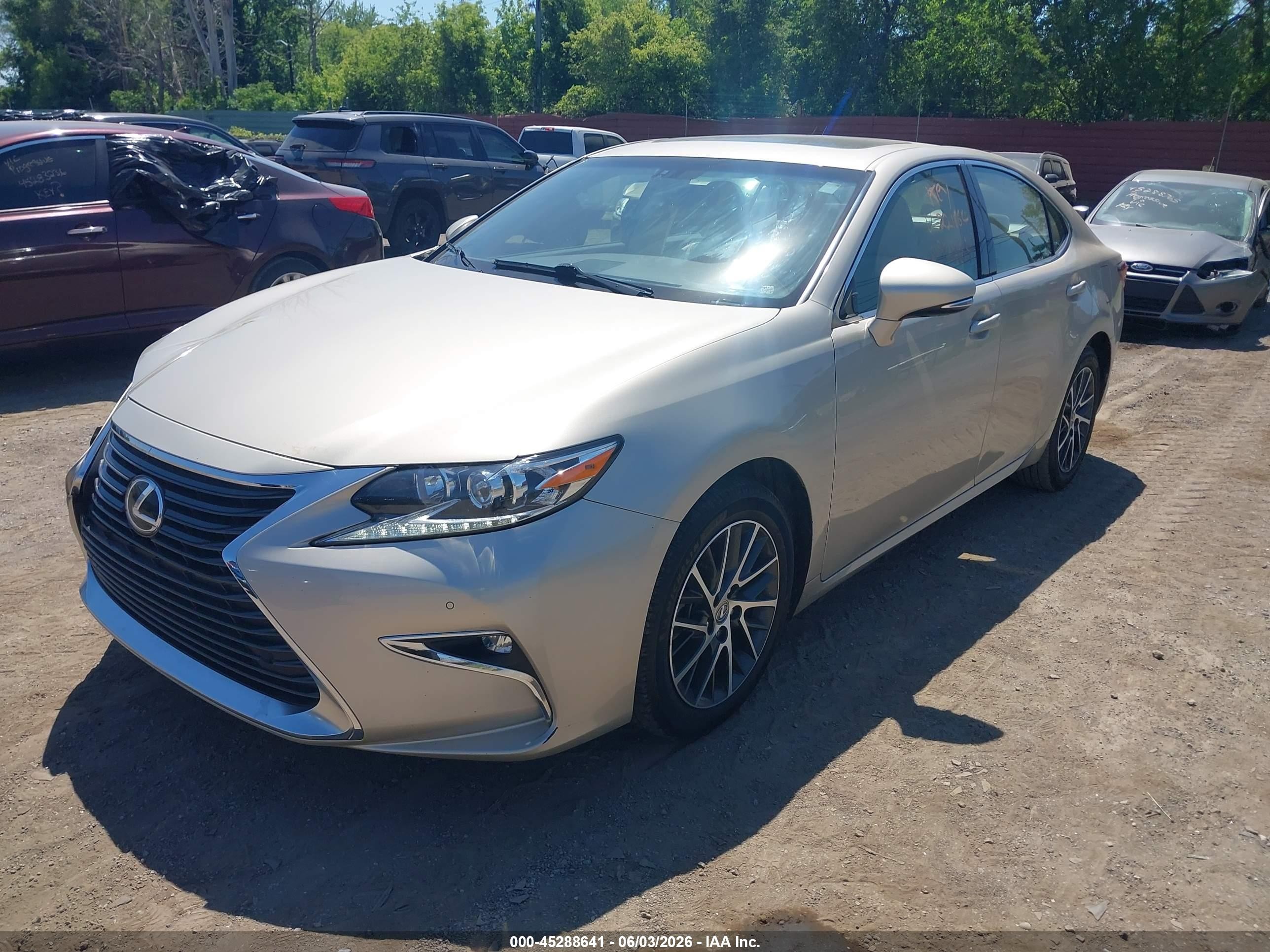 2016 Lexus Es 350 Золотой vin: JTHBK1GG1G2221664