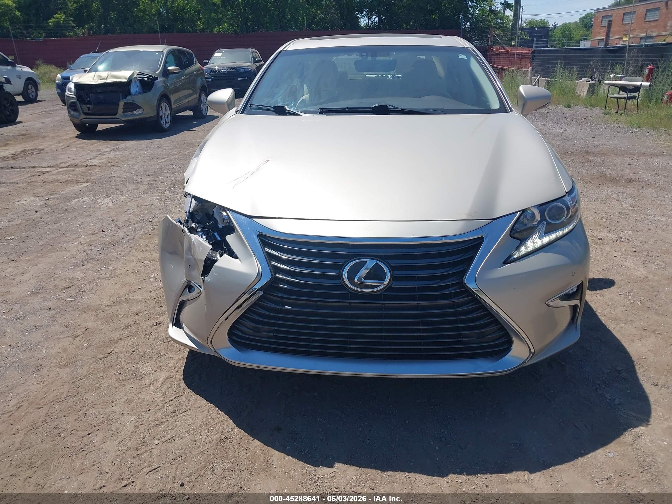 2016 Lexus Es 350 Золотой vin: JTHBK1GG1G2221664