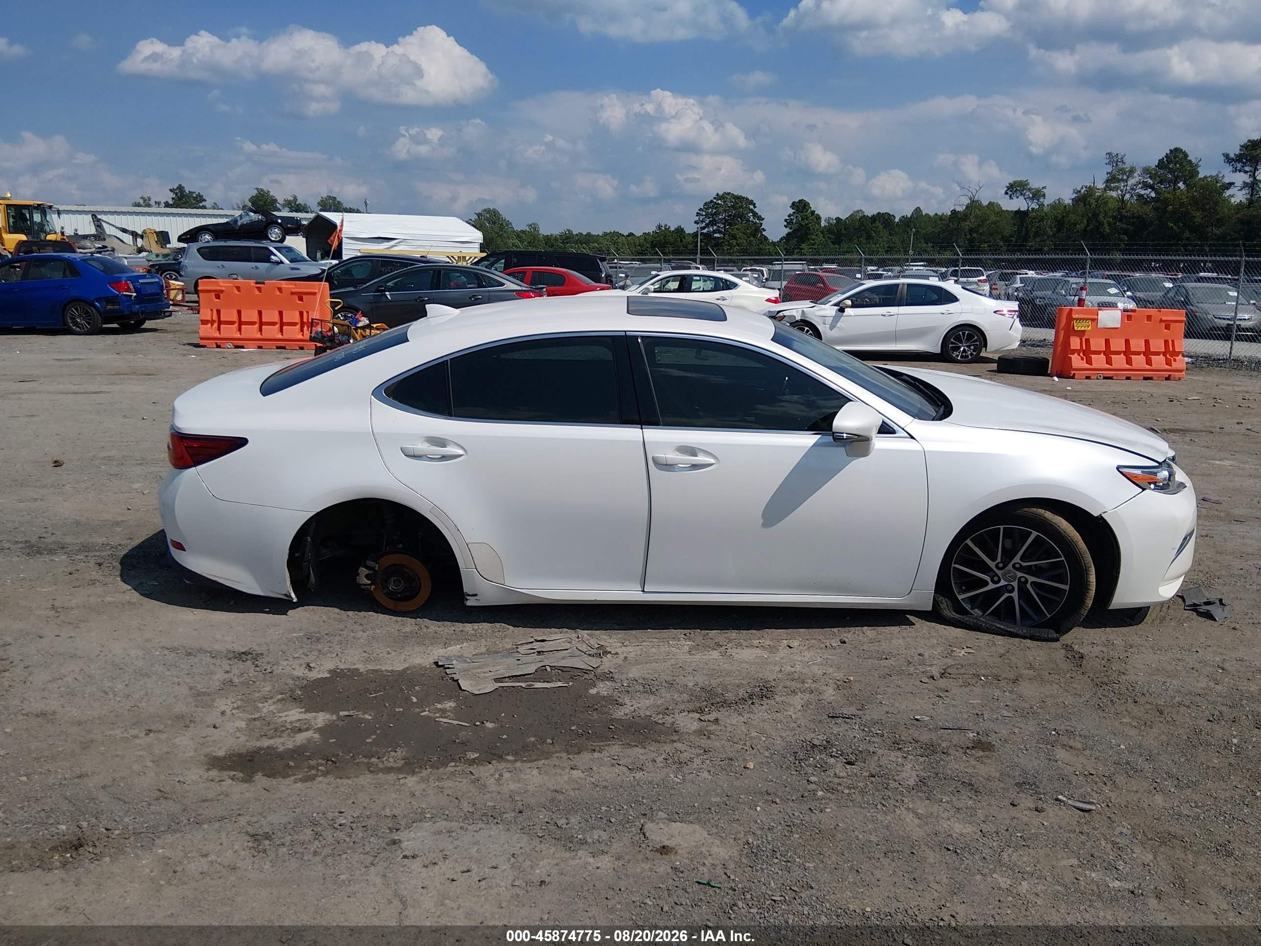 2016 Lexus Es 350   White vin: JTHBK1GG1G2243244