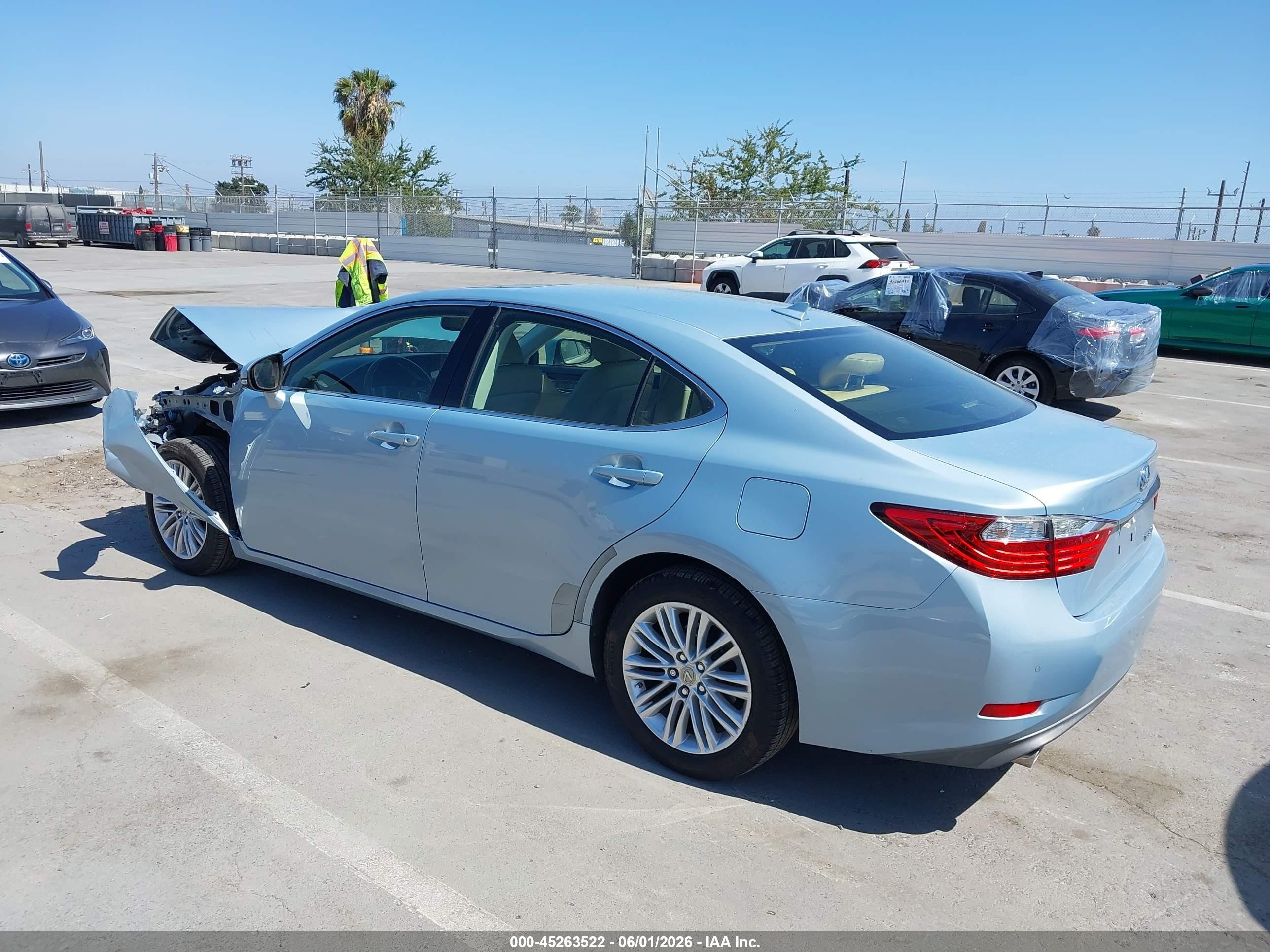 2013 Lexus Es 350 Light Blue vin: JTHBK1GG2D2003387