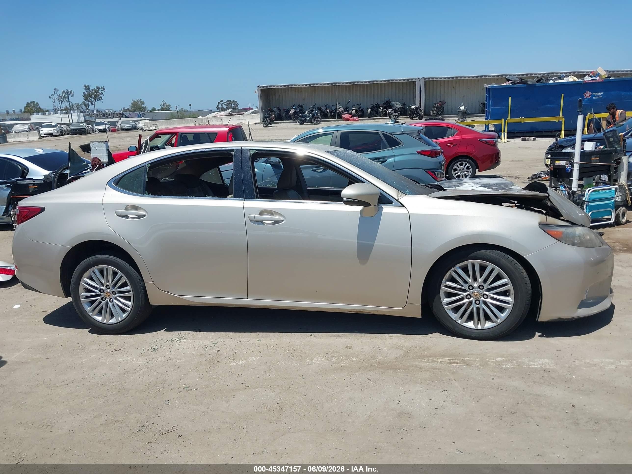 2013 Lexus Es 350   Beige vin: JTHBK1GG2D2021839