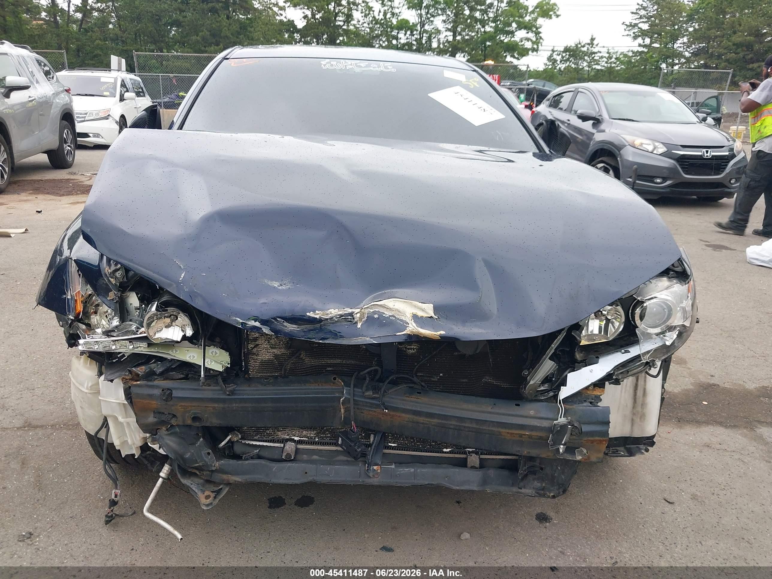 2013 Lexus Es 350   Blue vin: JTHBK1GG2D2027012