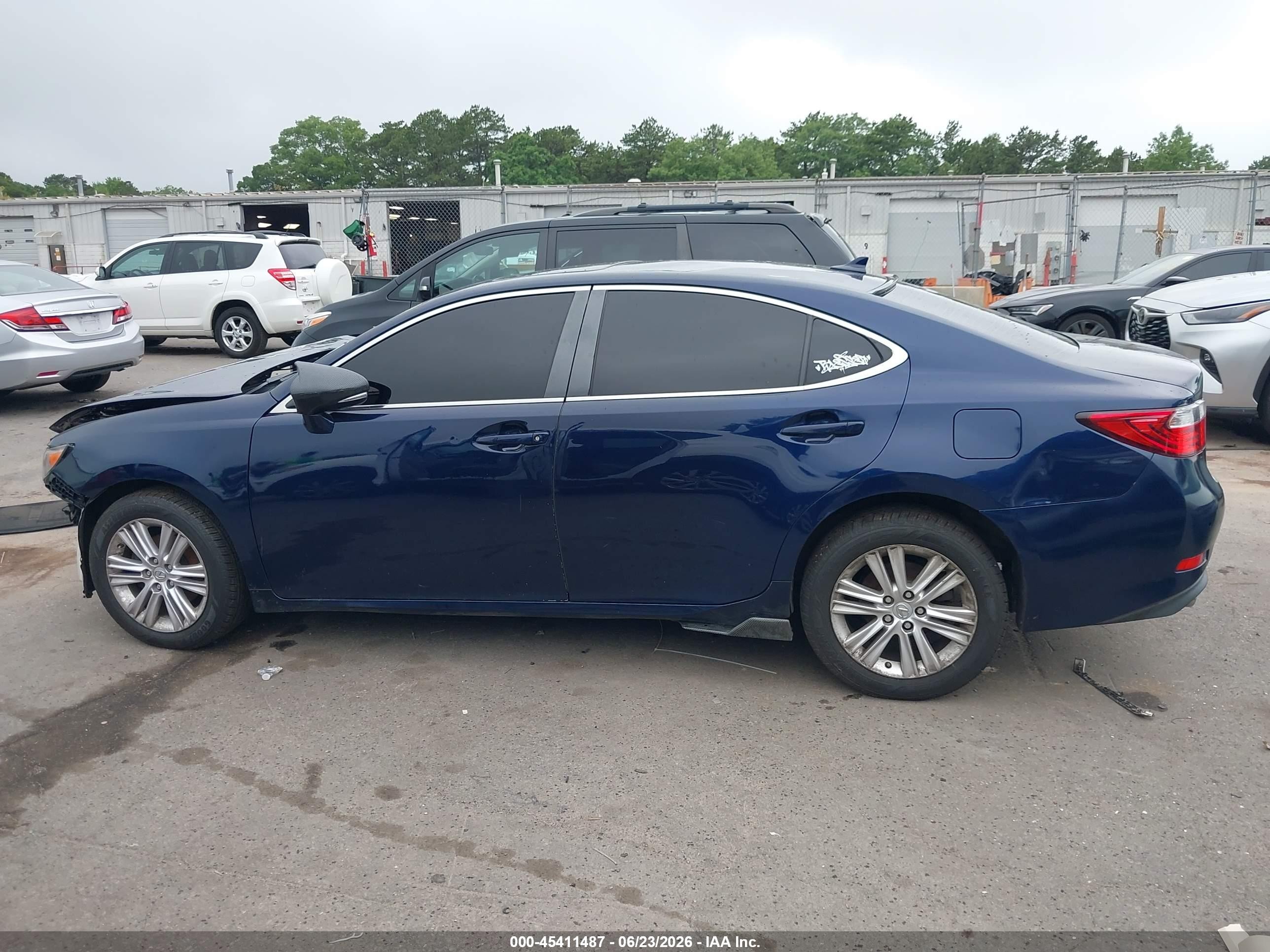2013 Lexus Es 350   Blue vin: JTHBK1GG2D2027012