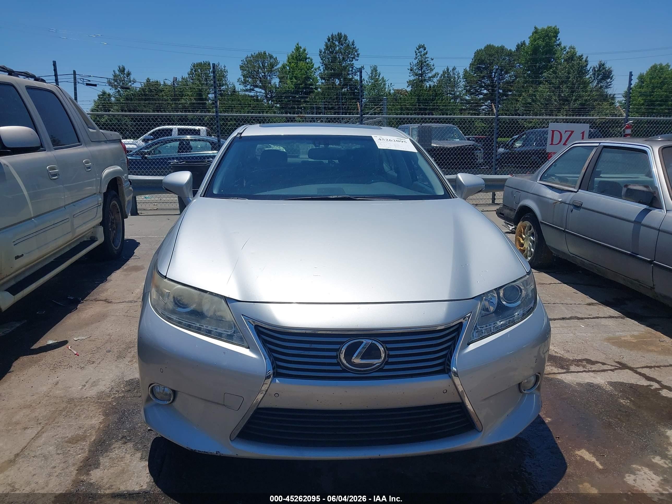 2013 Lexus Es 350 White vin: JTHBK1GG2D2037345