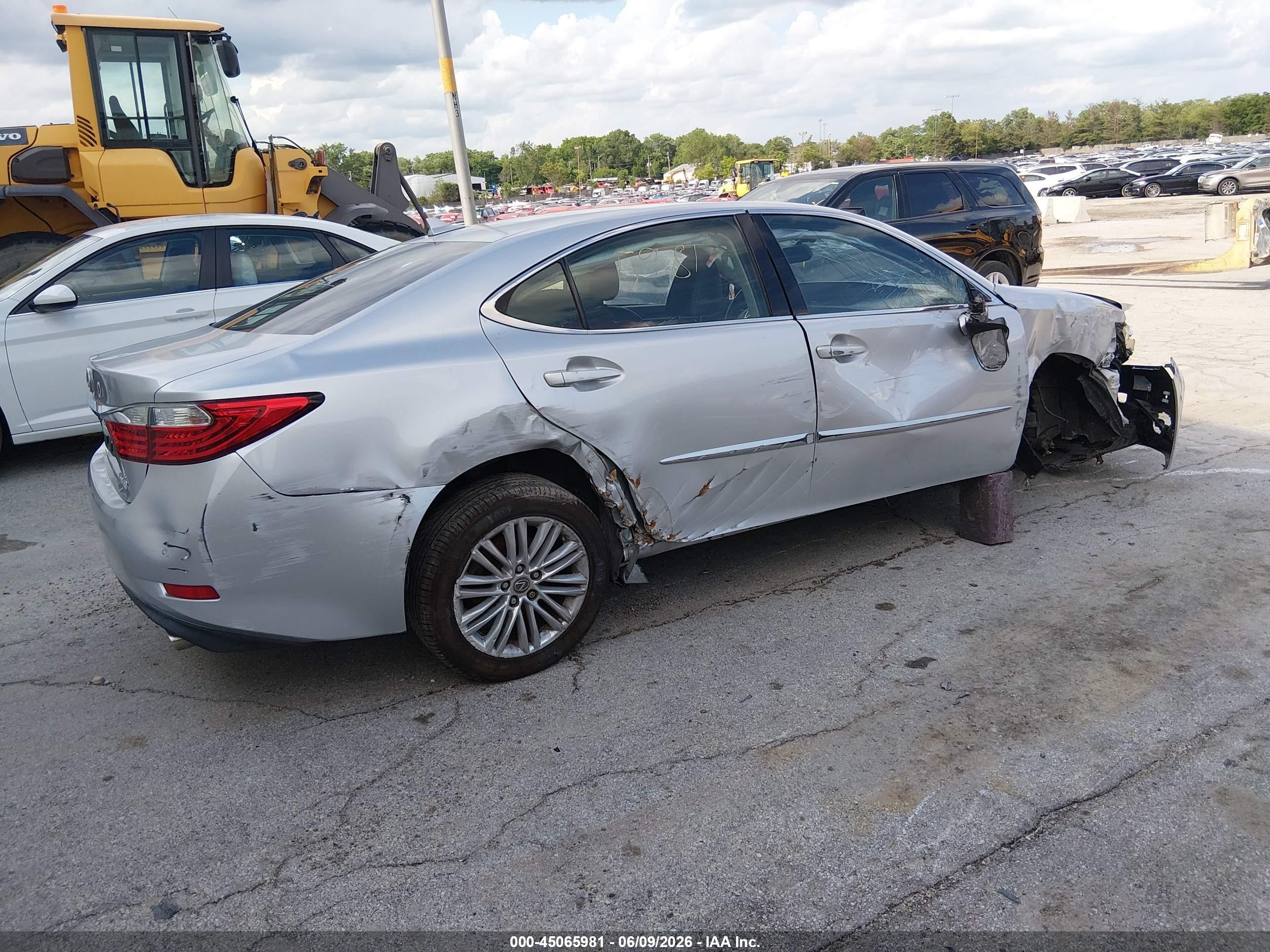 2013 Lexus Es 350   Silver vin: JTHBK1GG2D2043890