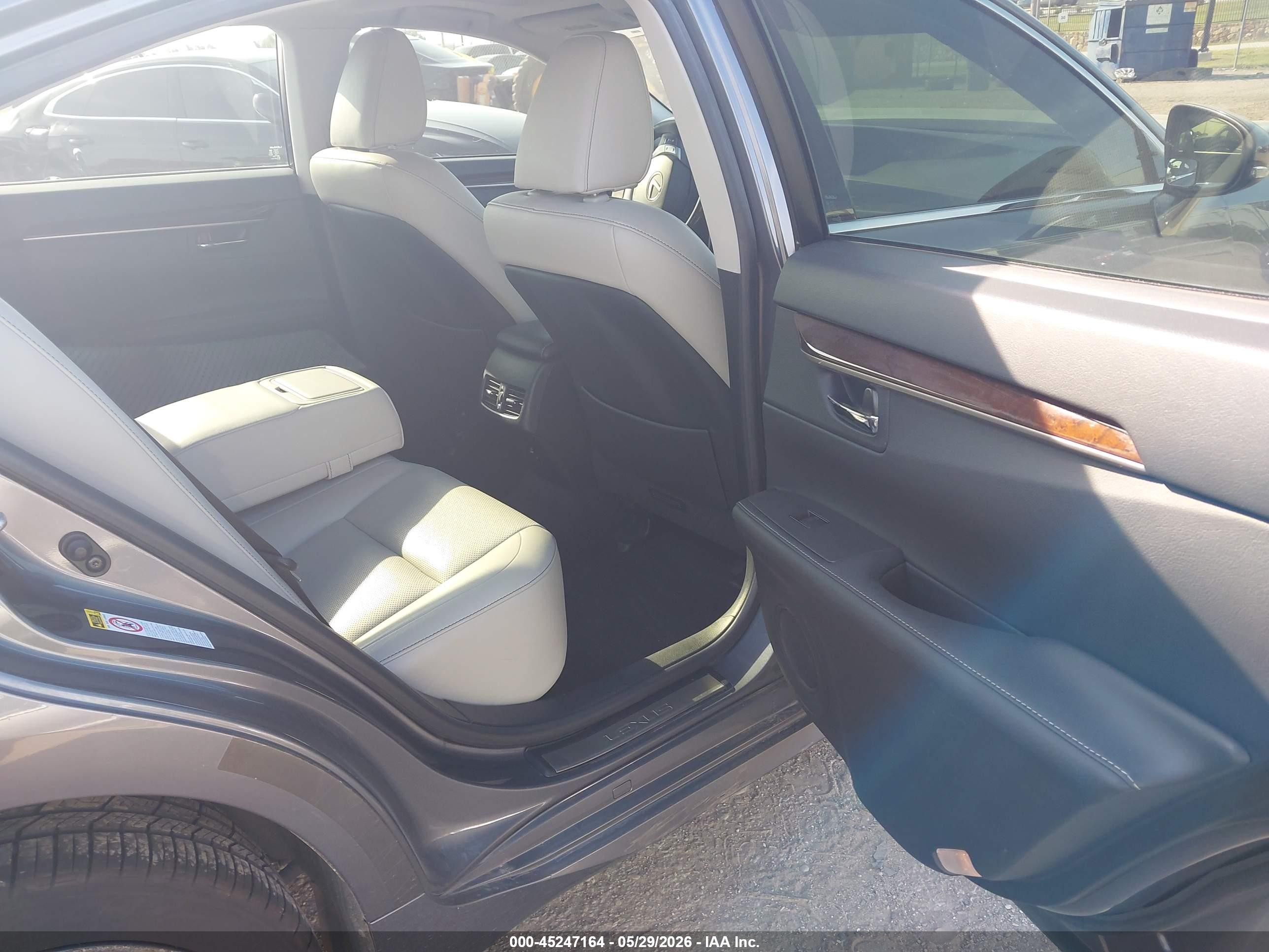 2013 Lexus Es 350   Black vin: JTHBK1GG2D2061936