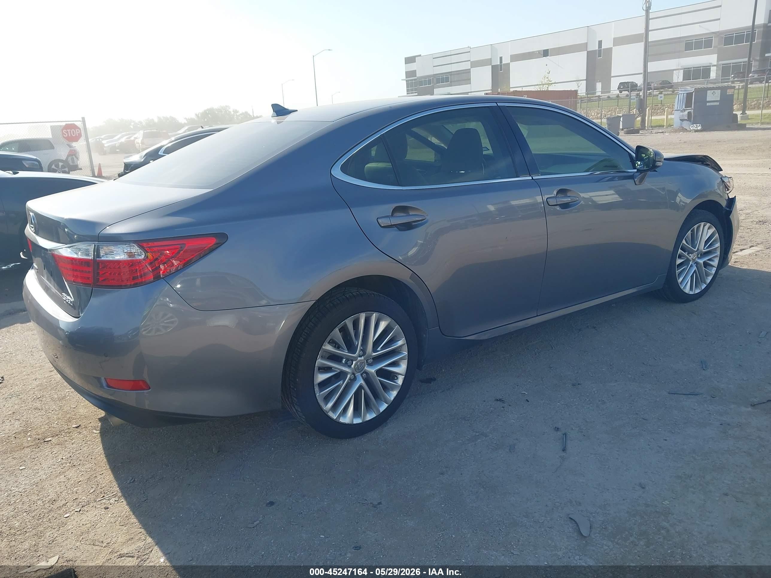 2013 Lexus Es 350   Black vin: JTHBK1GG2D2061936